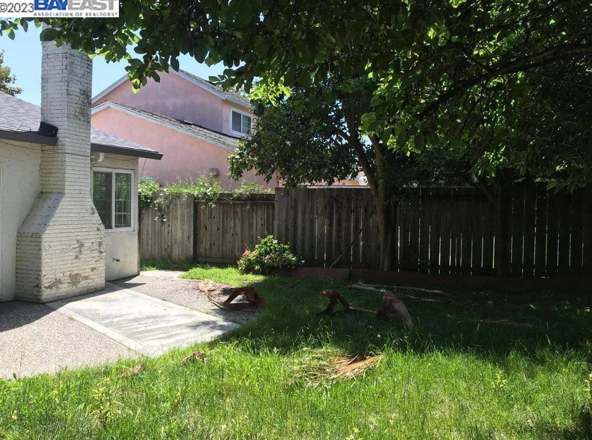 3153 San Andreas Dr, Union City CA  94587-2716 exterior