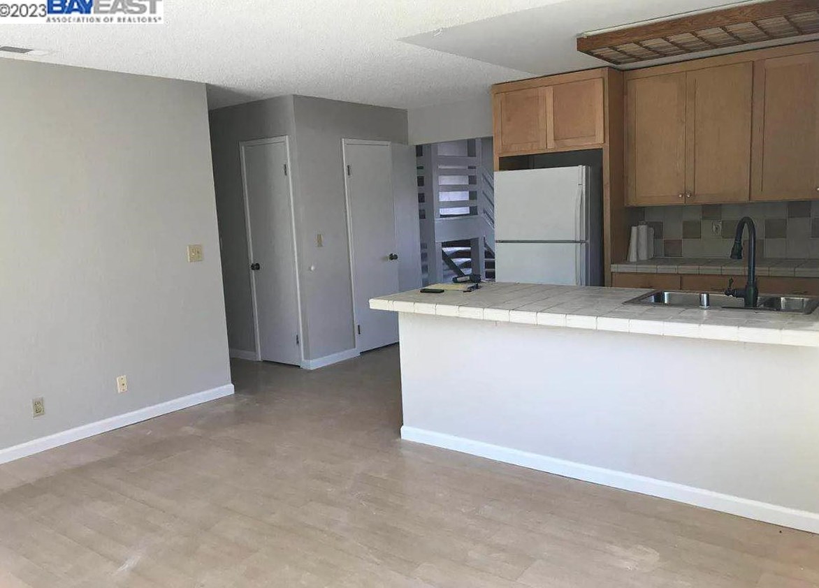 3153 San Andreas Dr, Union City CA  94587-2716 exterior