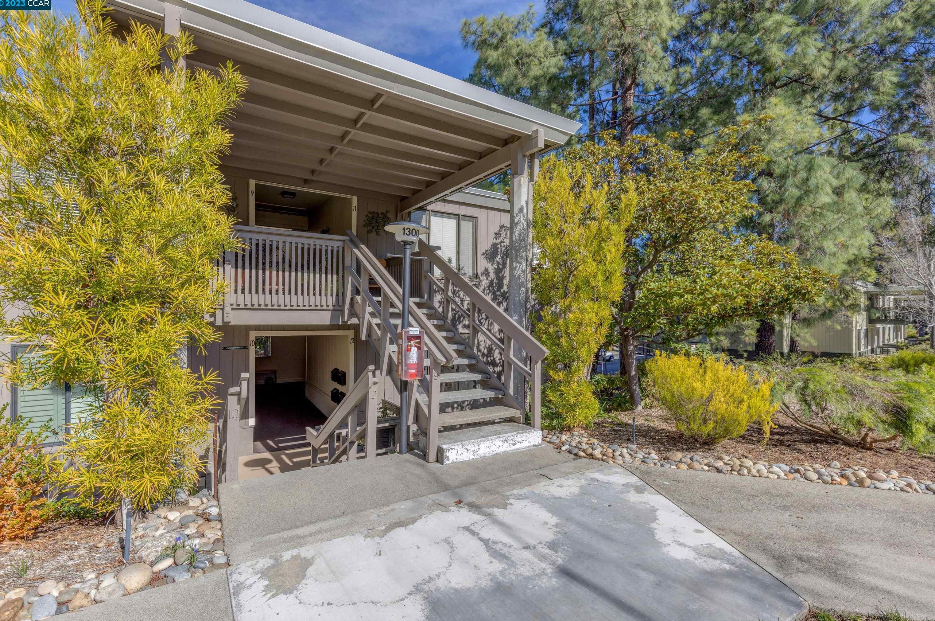 1300 Canyonwood Ct #12, Walnut Creek, CA 94595
