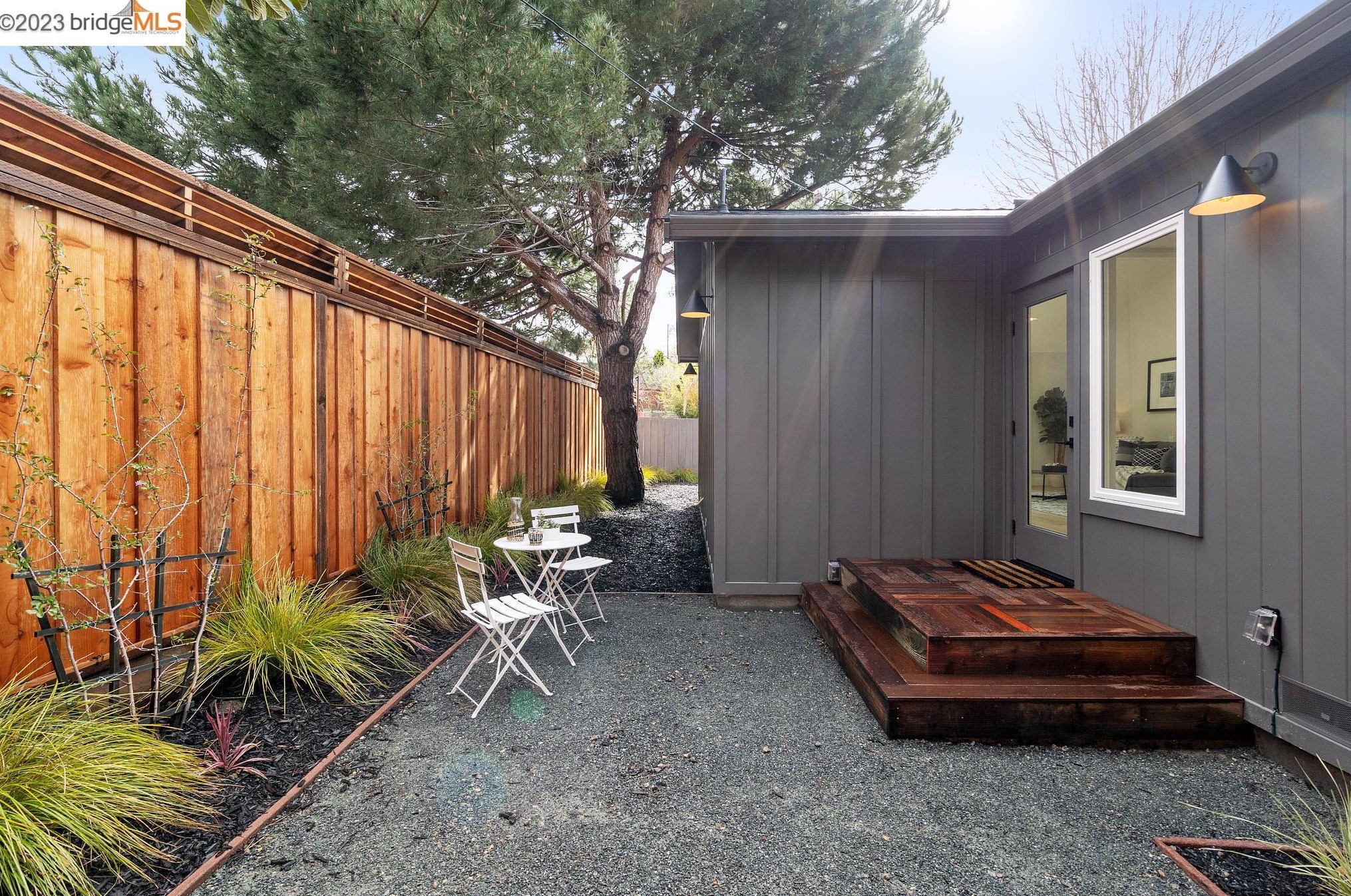 1935 Carlson Blvd, Richmond CA  94804-5223 exterior