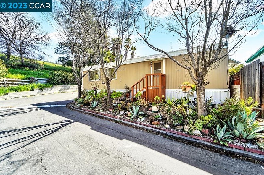 114 Circle, Concord, CA 94518