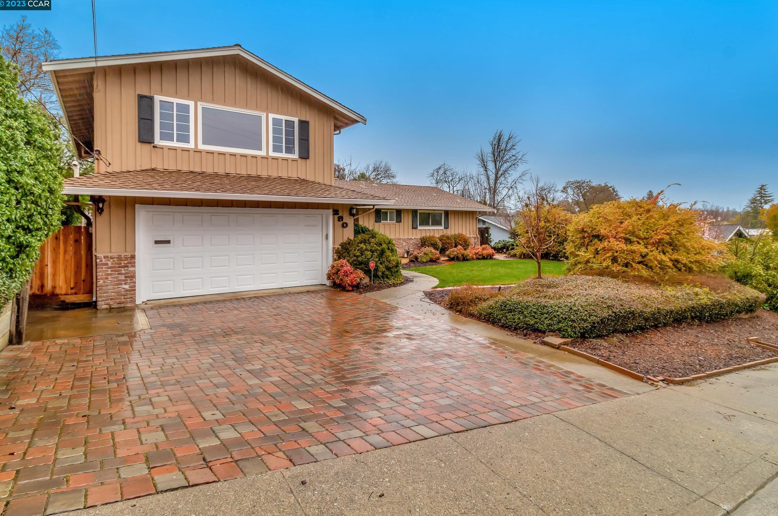 290 Twinview Dr, Concord, CA 94523-3132