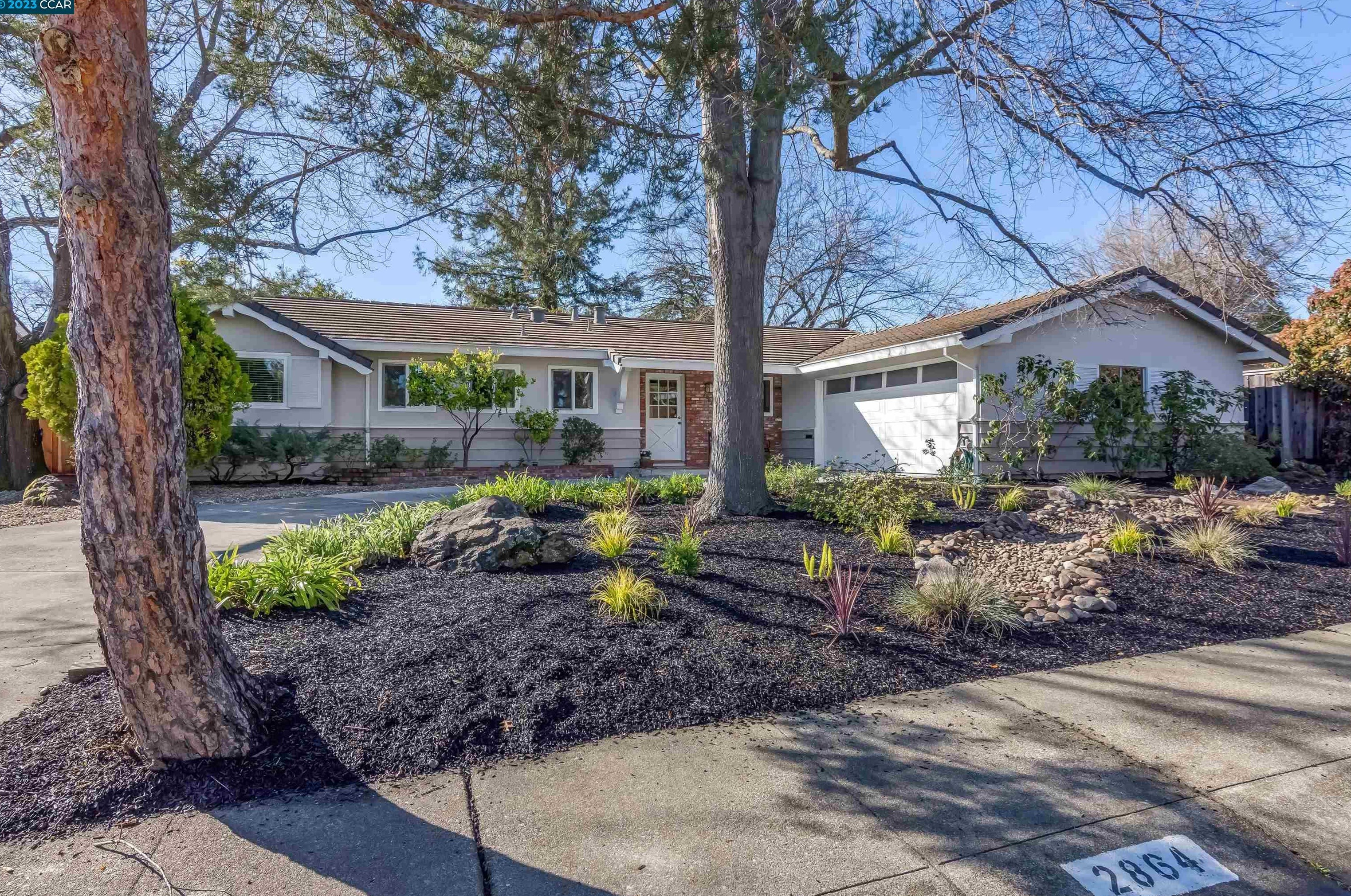 2864 San Benito Dr, Walnut Creek, CA 94598-4105