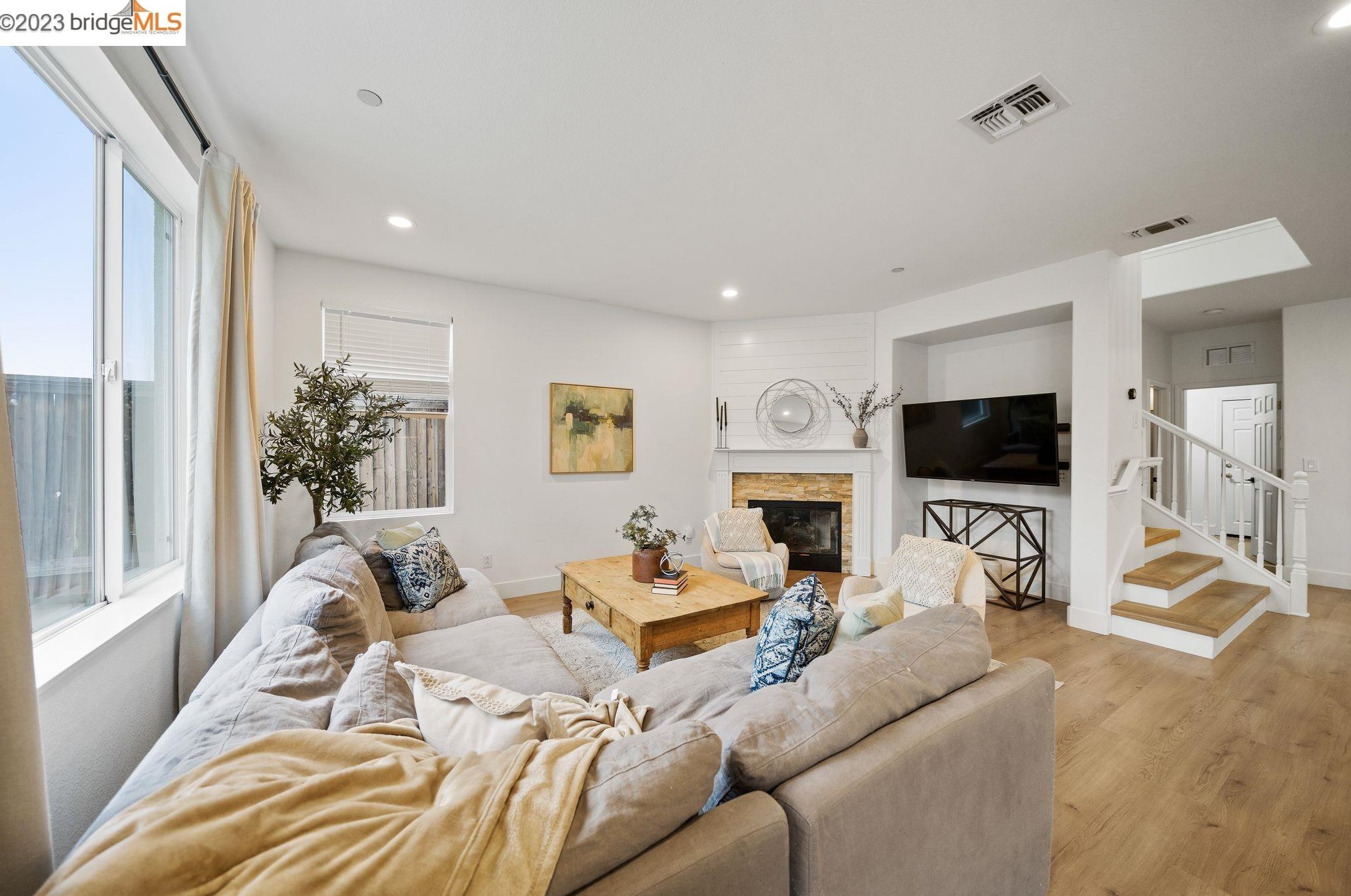 873 Boone Dr, Los Angeles CA  94513-8319 exterior