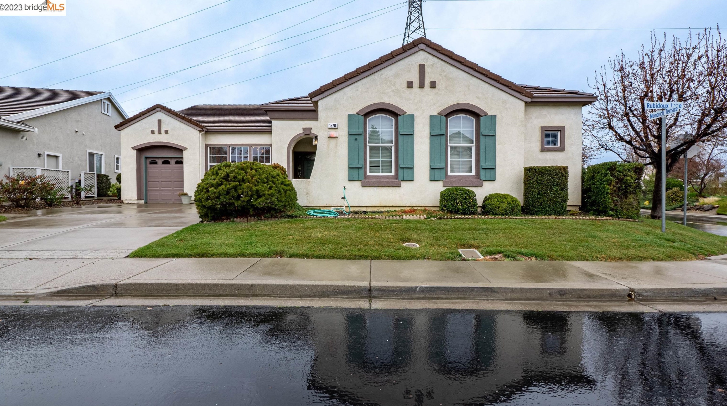 1576 Rubidoux Ln, Los Angeles, CA 94513-6418