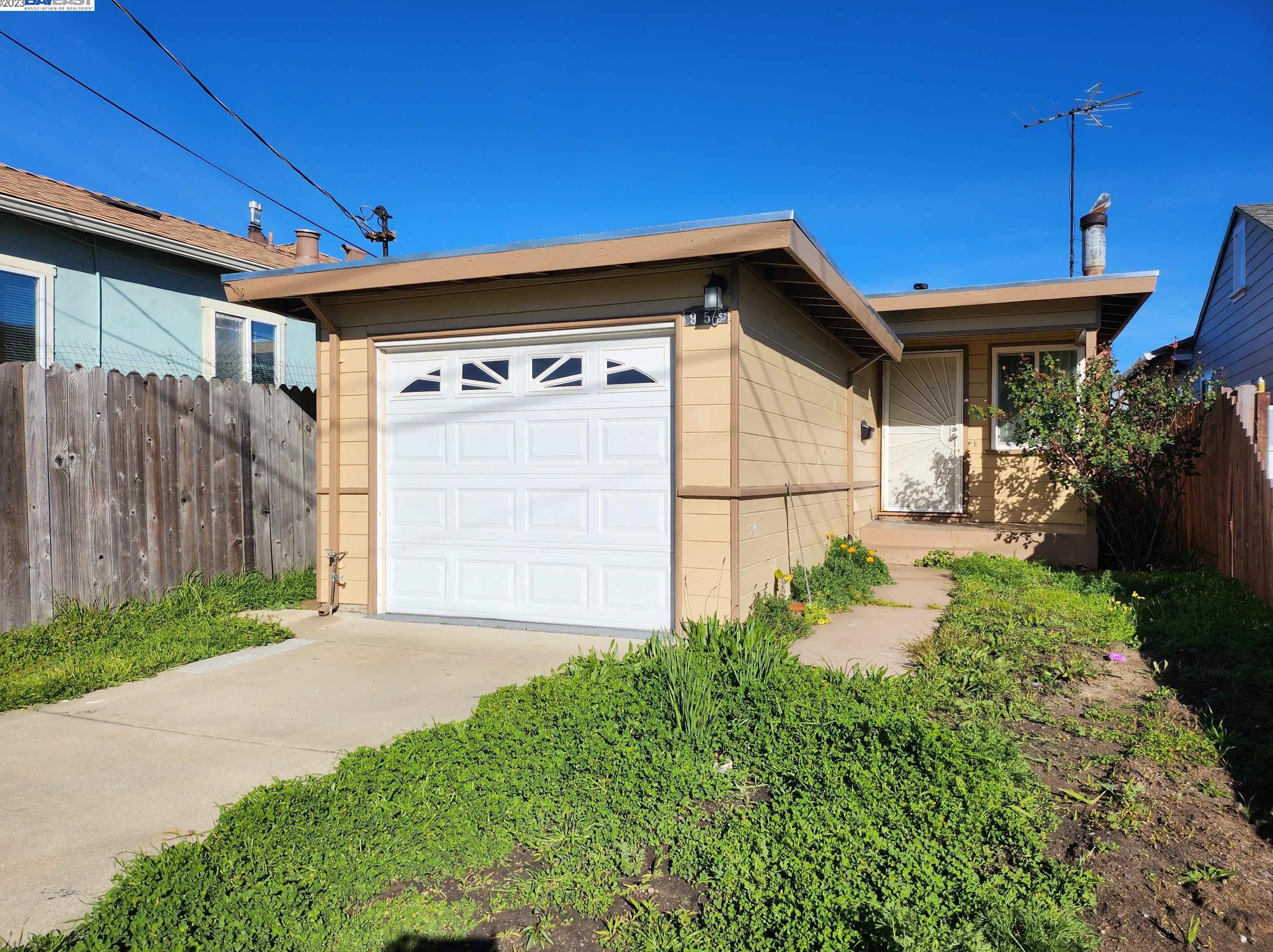956 Wilson Ave, Richmond, CA 94805-1351