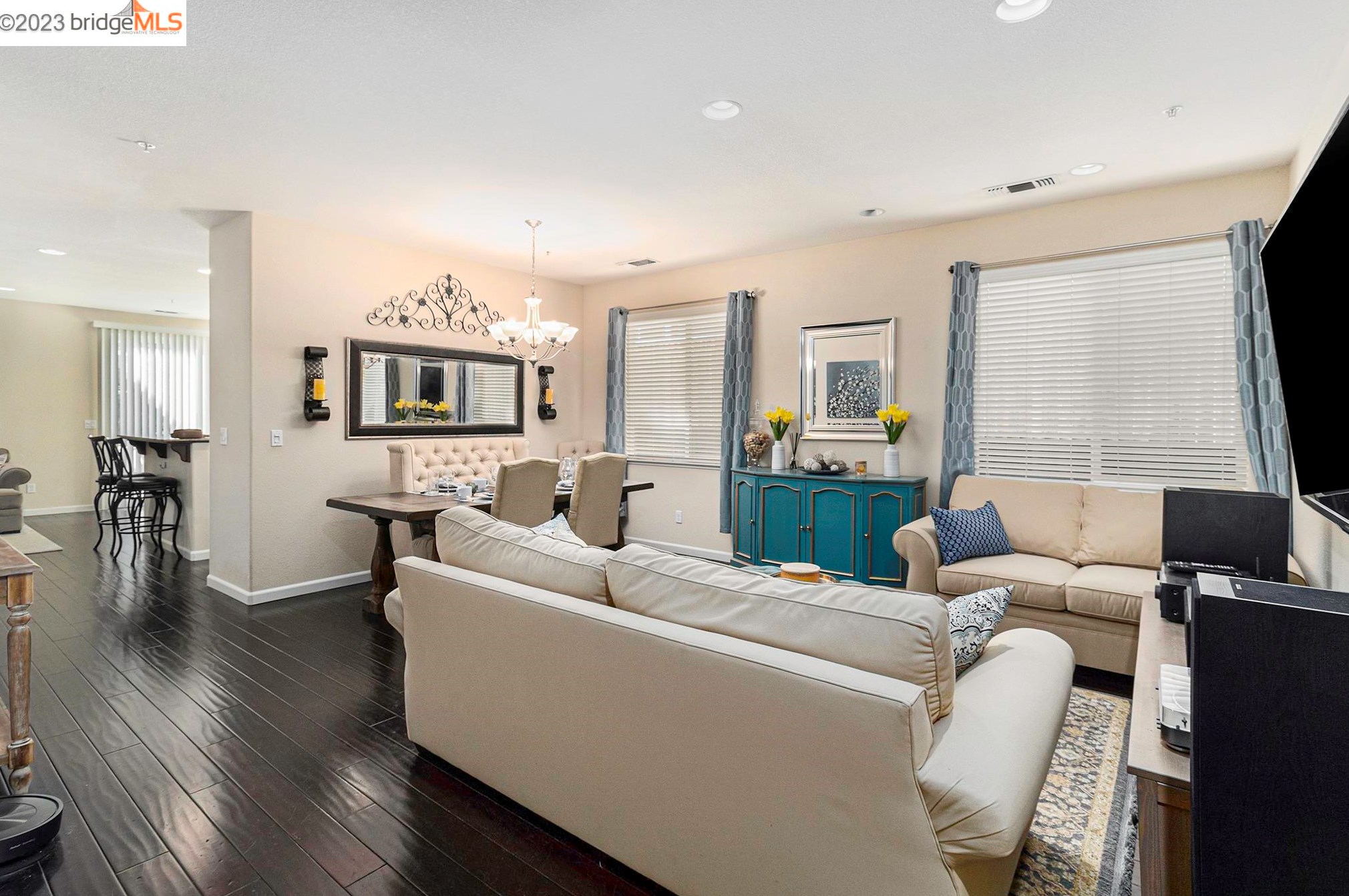 3170 Portico Dr, West Pittsburg, CA 94565