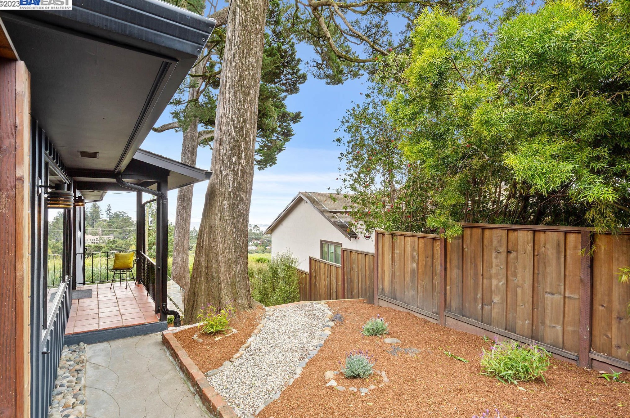 25 Rydal Ct, Oakland CA  94611-2408 exterior