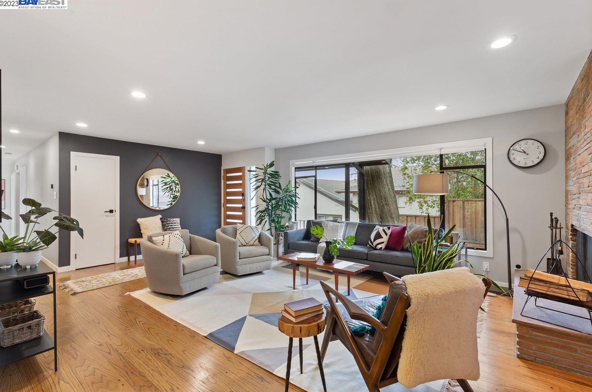 25 Rydal Ct, Oakland CA  94611-2408 exterior