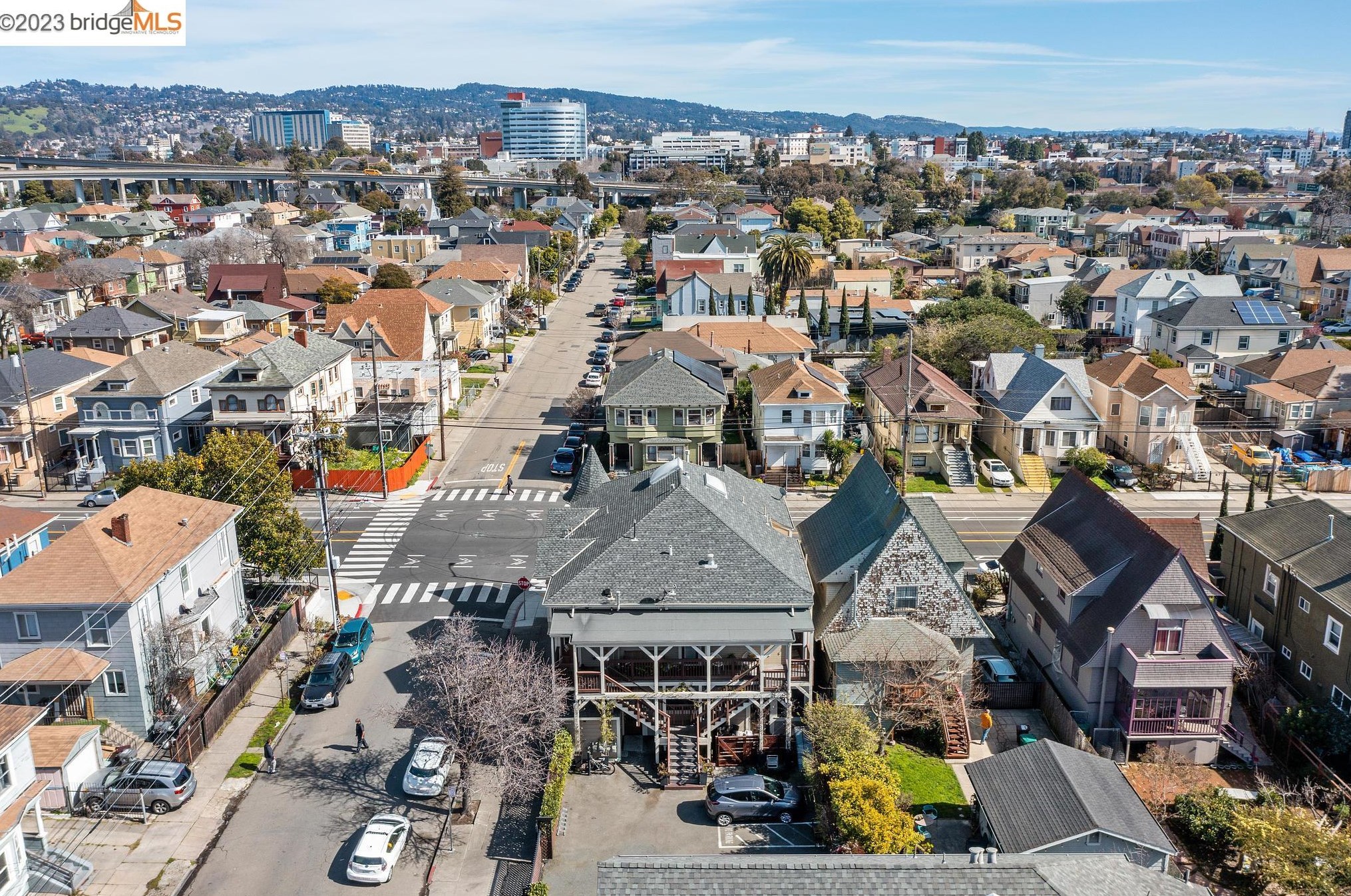 3141 West St, Oakland CA  94608-4310 exterior