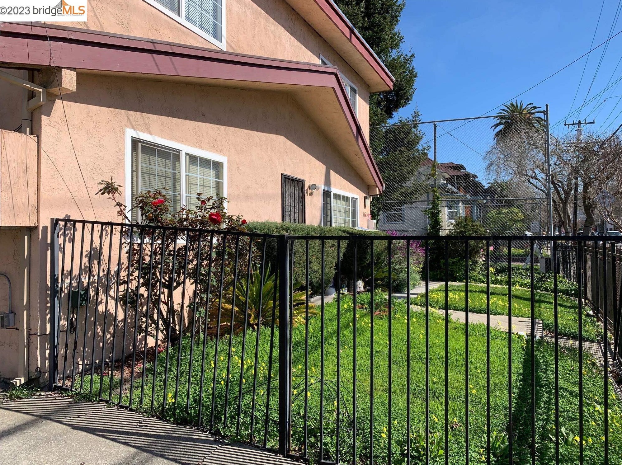 1611 63rd St, Berkeley, CA 94703