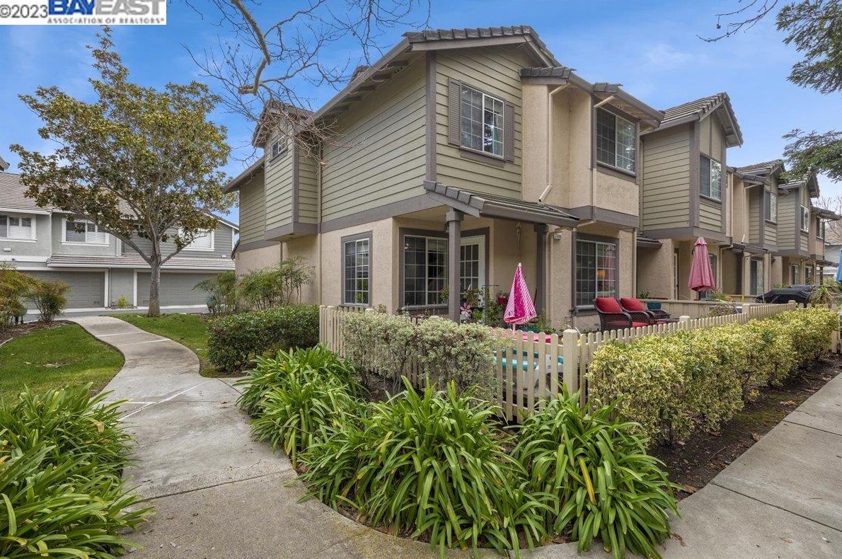 7488 Oxford Cir, Pleasanton, CA 94568