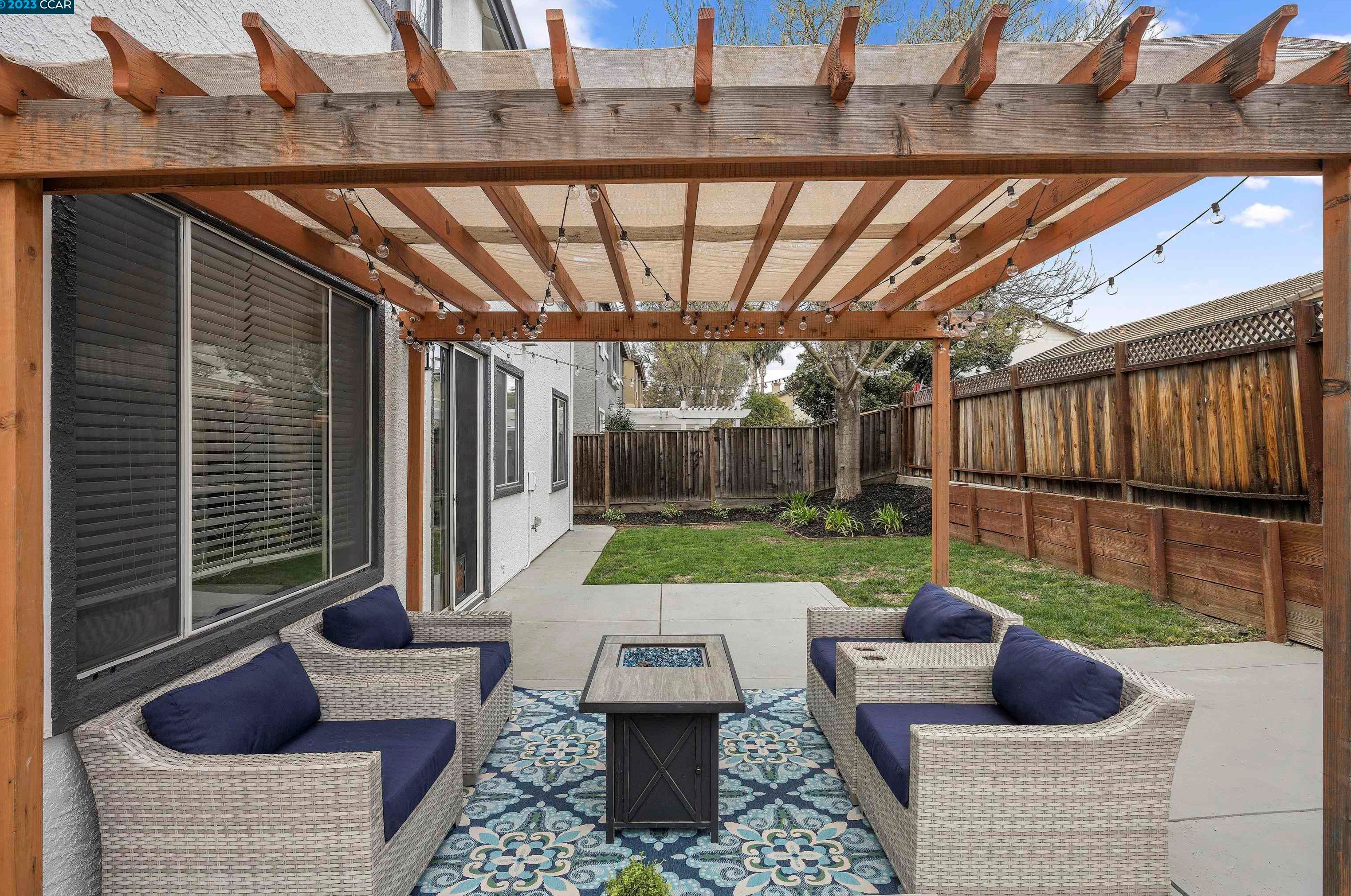 845 Hollowbrook Dr, Los Angeles CA  94513-6122 exterior