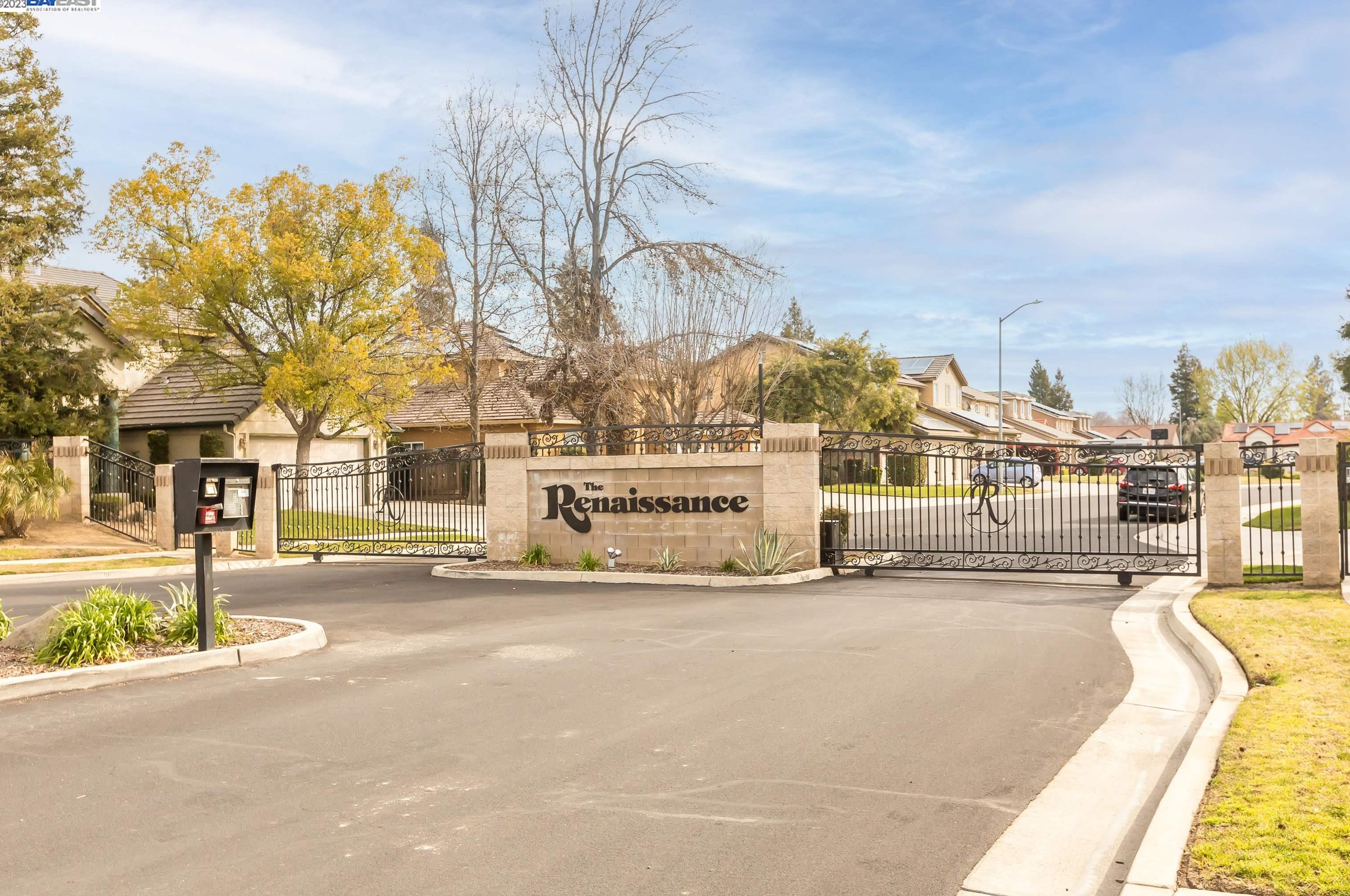 644 N Oxford Ave, Clovis, CA 93611