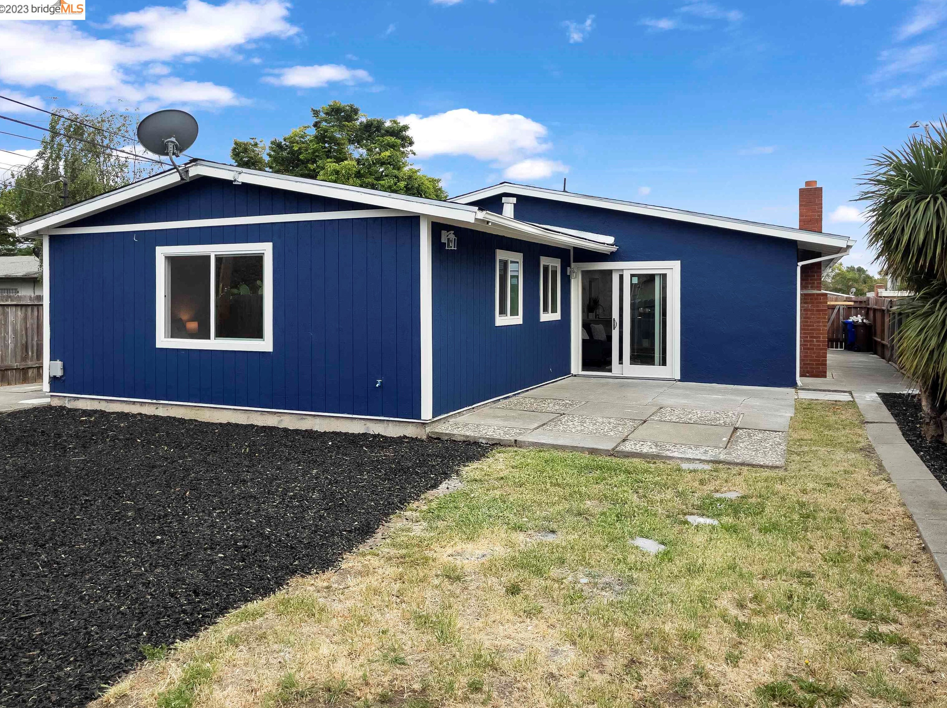 4817 Overend Ave, Richmond CA  94804-3490 exterior