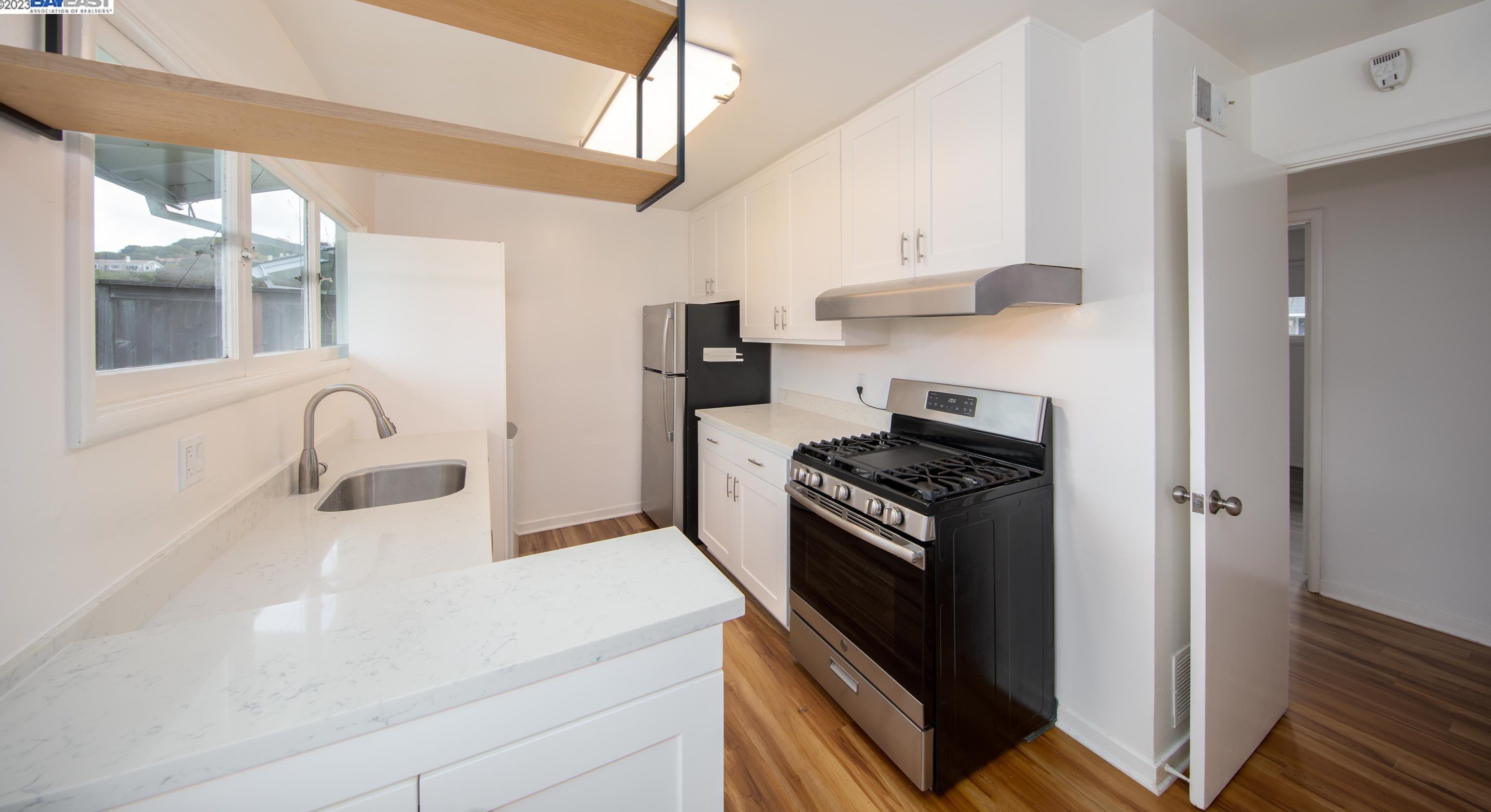 255 Cecilia Way, Tiburon CA  94920-2038 exterior