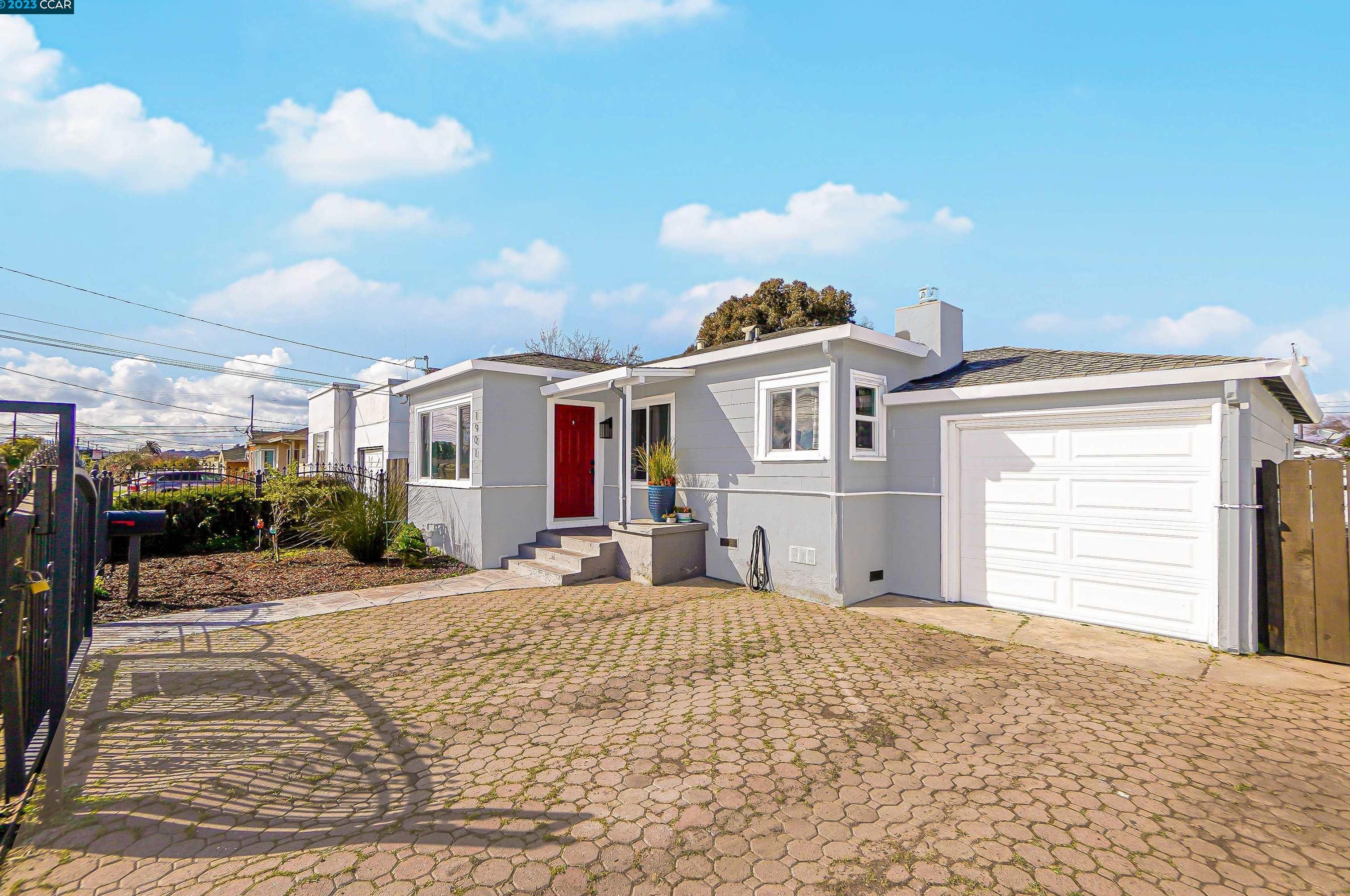 1901 Hellings Ave, Richmond, CA 94801-4203