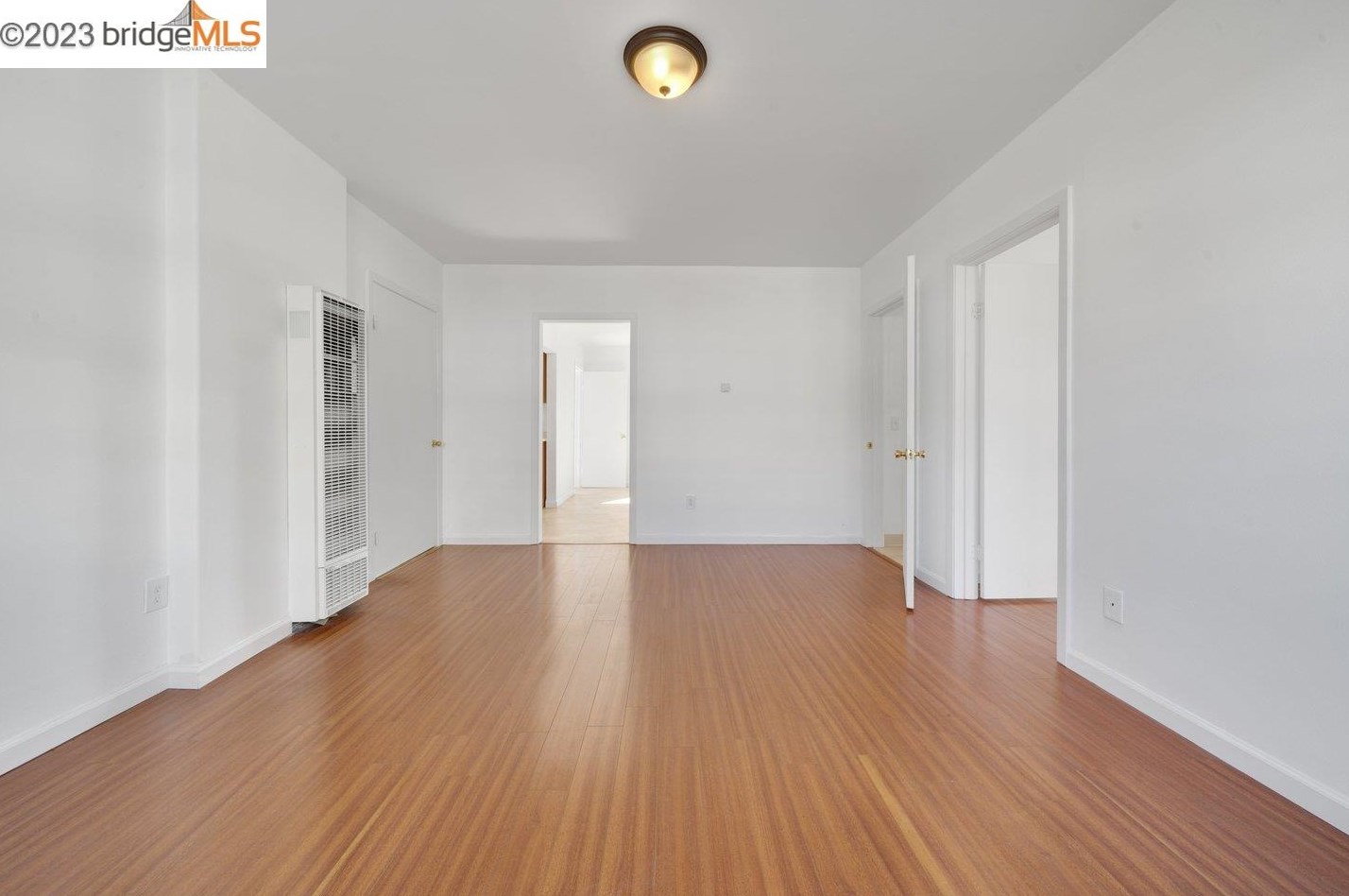 2732 Myrtle St, Oakland, CA 94607-3418