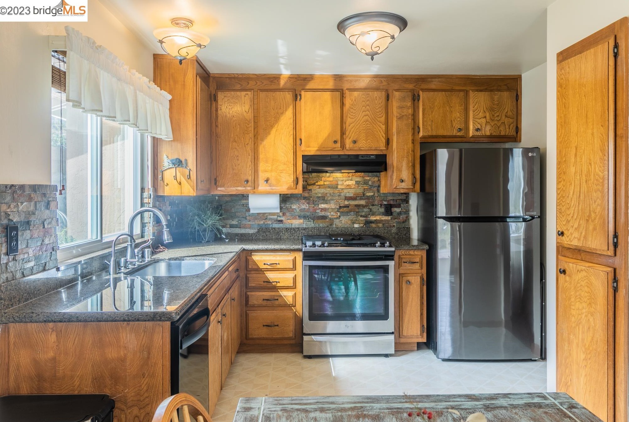 2176 Sugartree Dr, West Pittsburg, CA 94565