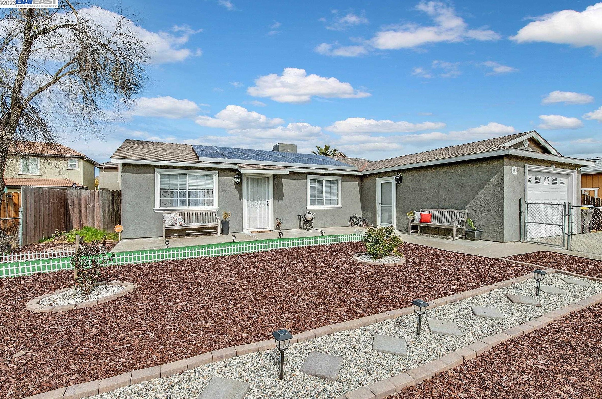 351 Orlando Ln, Lathrop, CA 95330