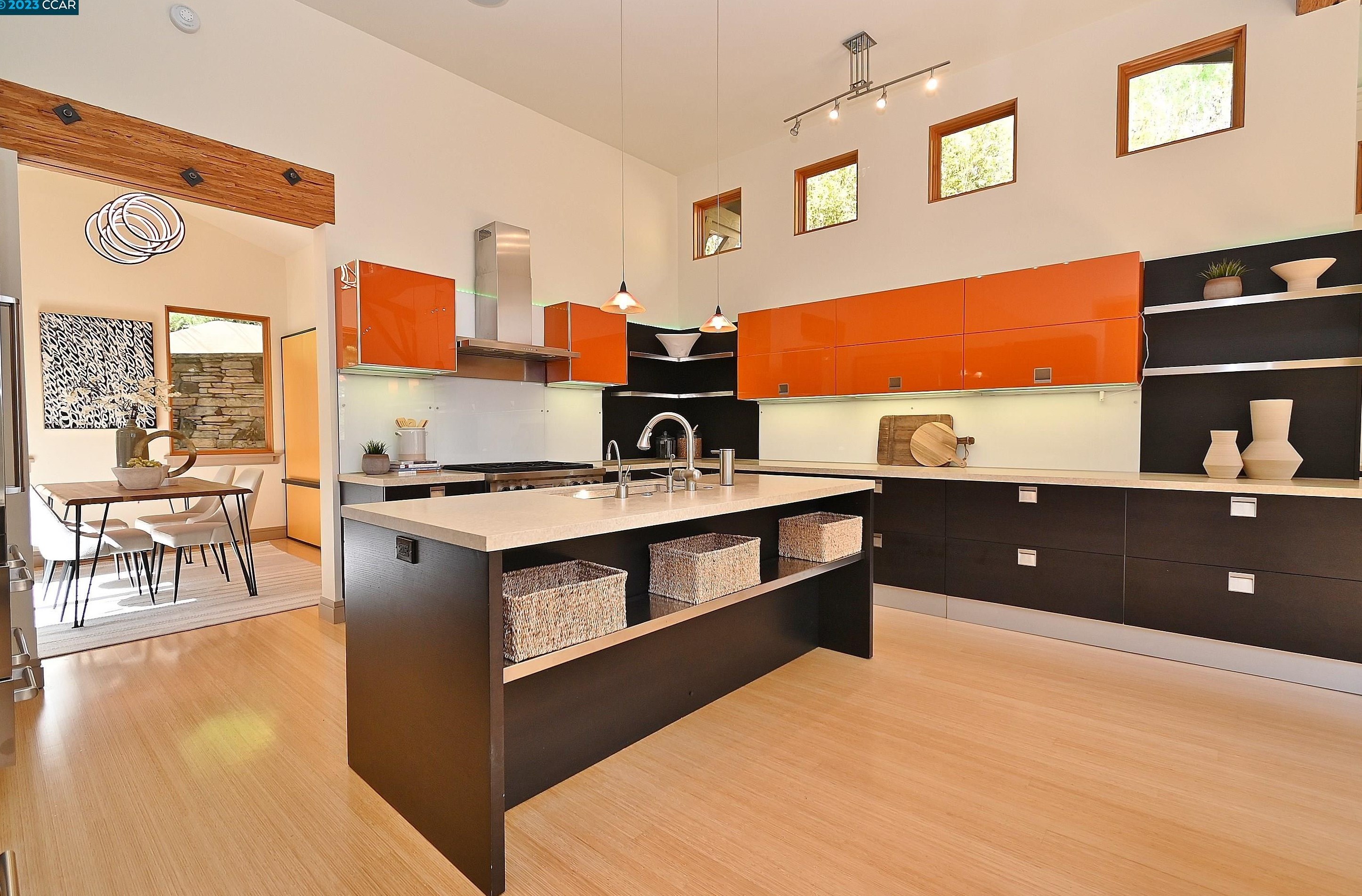 1624 Campesino Ct, Alamo CA  94507-2613 exterior