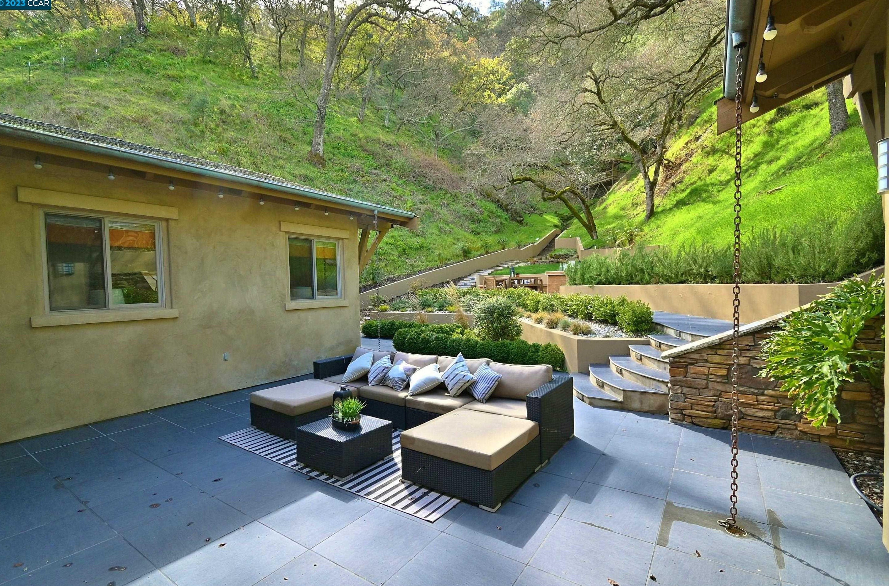 1624 Campesino Ct, Alamo CA  94507-2613 exterior