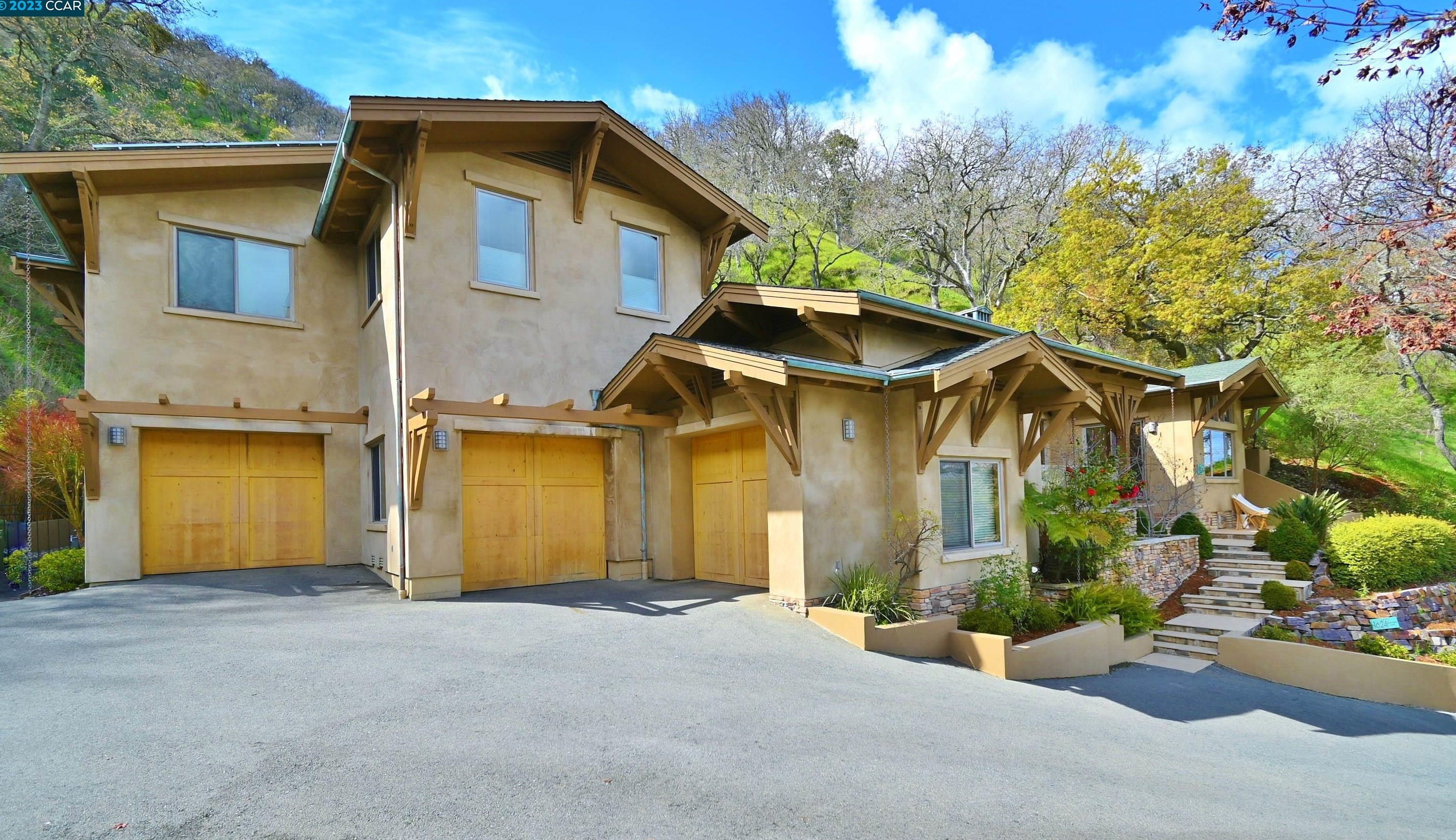 1624 Campesino Ct, Alamo CA  94507-2613 exterior