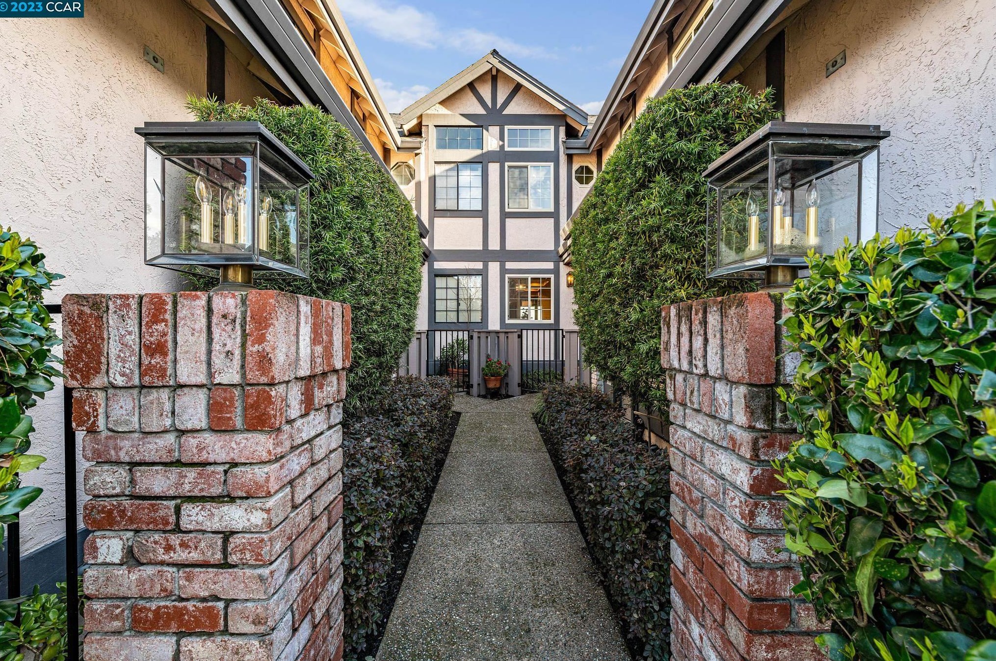 112 Haslemere Ct, Lafayette, CA 94549-2000
