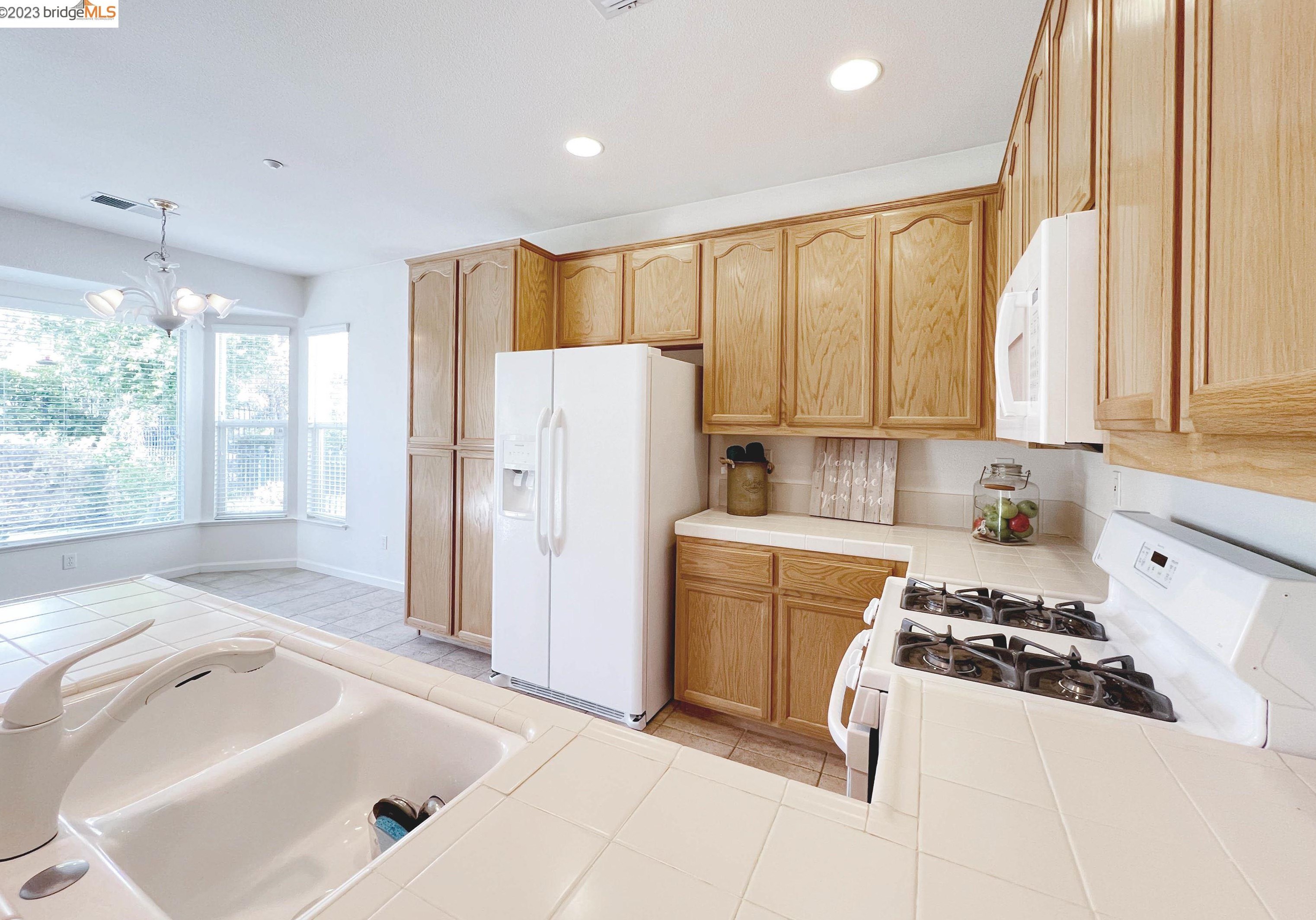 1369 Pearl Way, Los Angeles CA  94513-6970 exterior