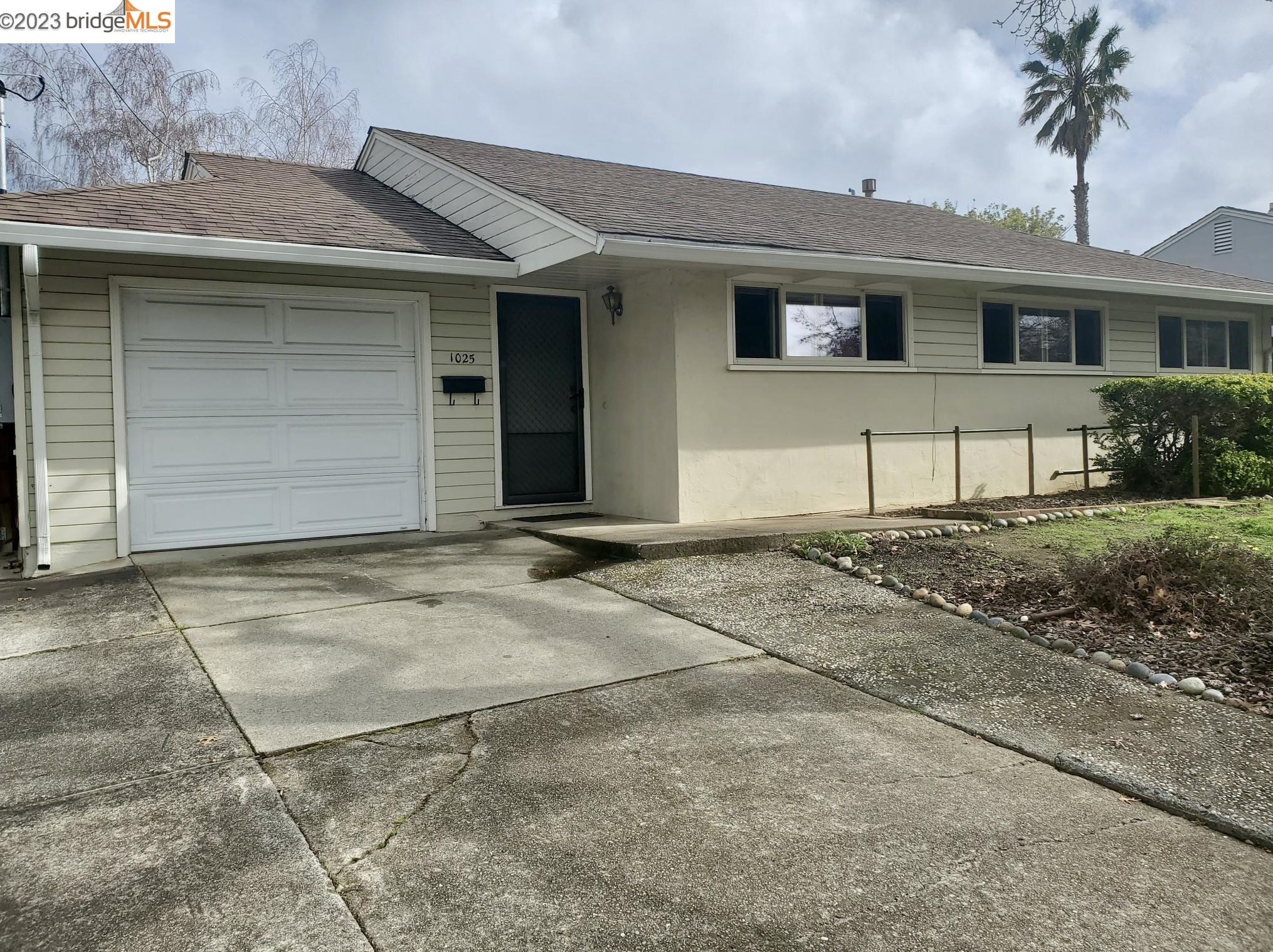 1025 Clark Ave, Mountain View, CA 94040