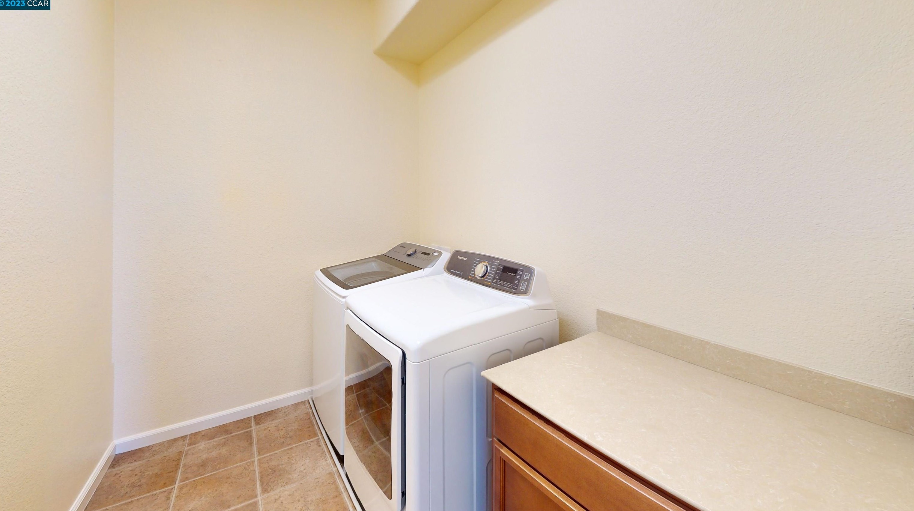 1665 Bedford Ct, Los Angeles CA  94513-5527 exterior