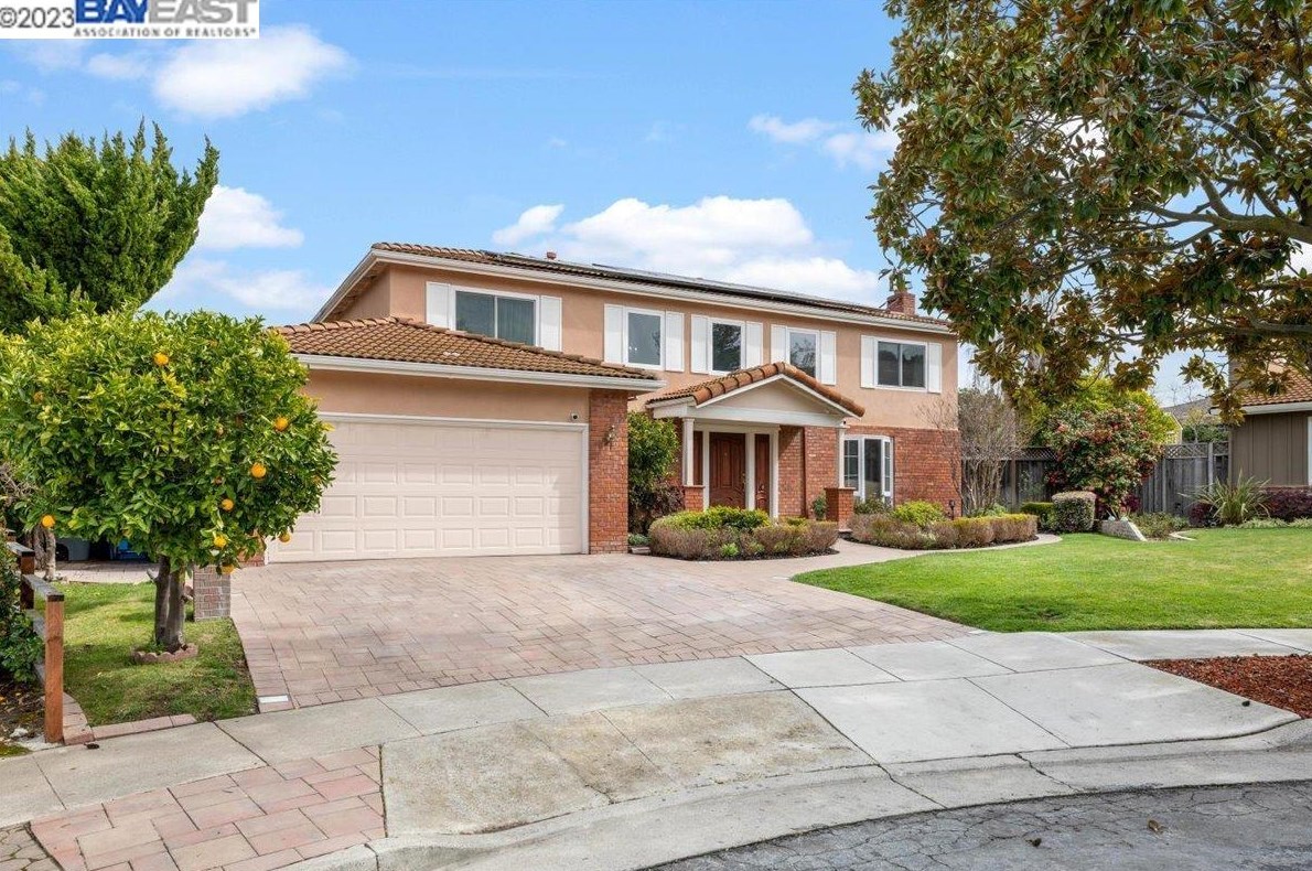 11130 Chadwick Pl, Cupertino, CA 95014