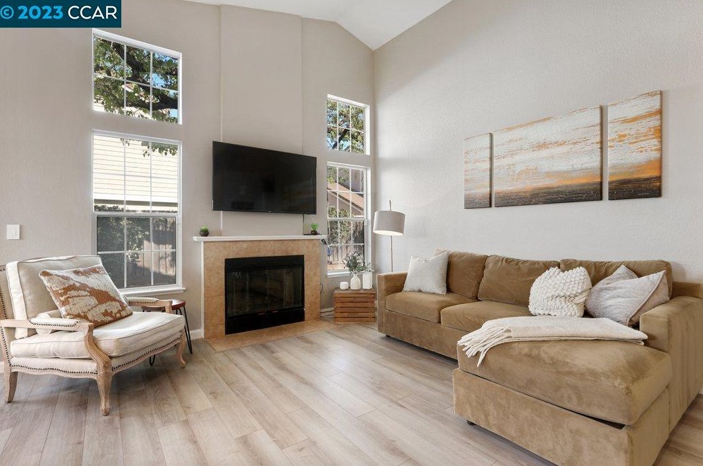 356 Trenton Cir, Pleasanton, CA 94566