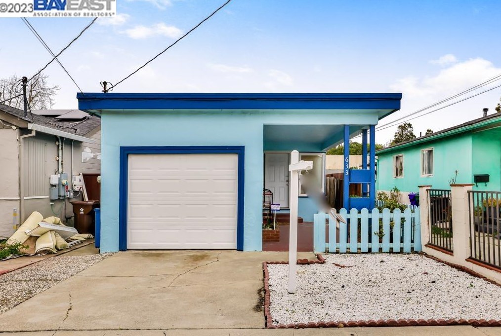 633 38th St, Richmond, CA 94805-1701