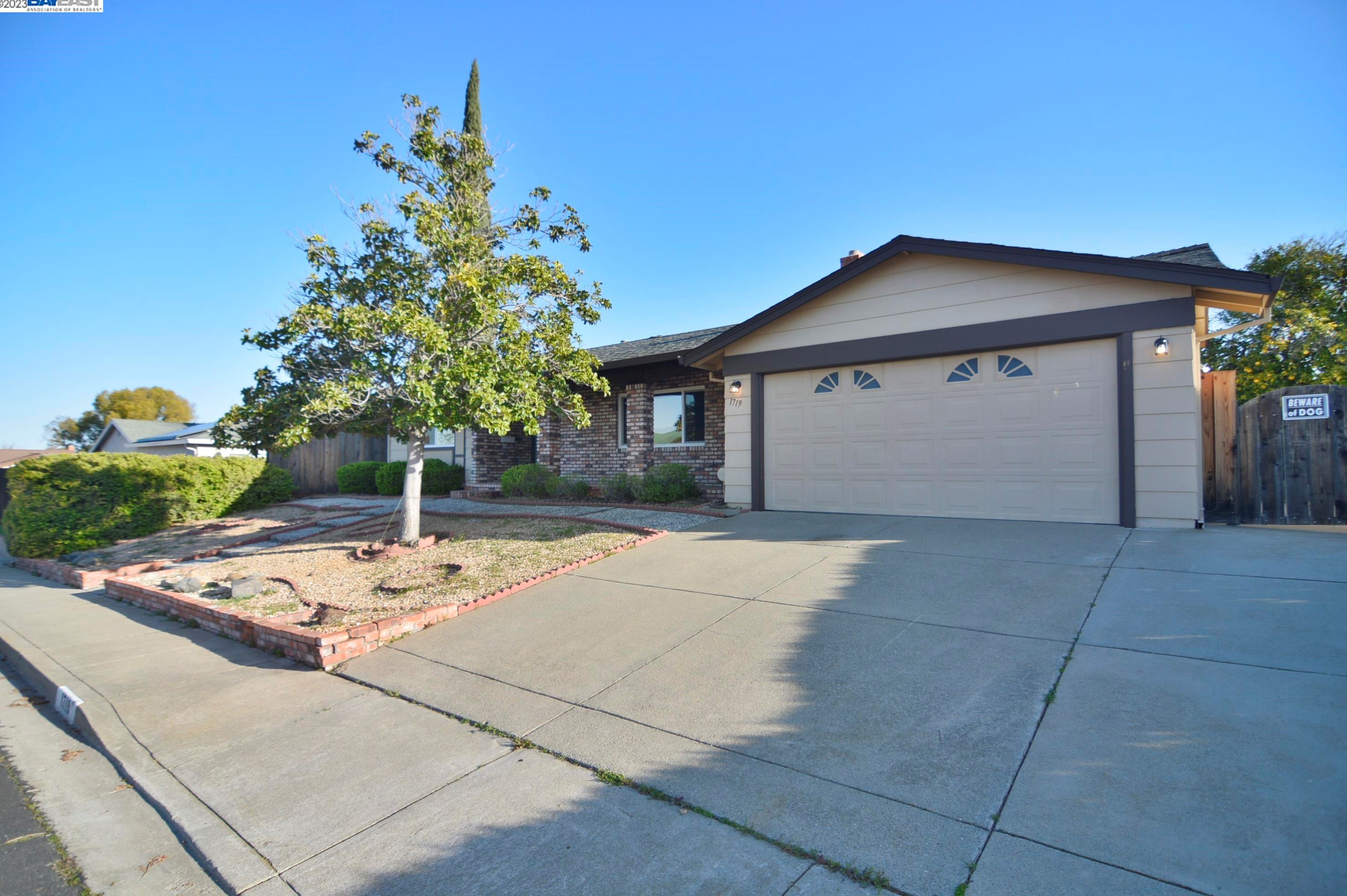 1719 Sycamore Dr, West Pittsburg, CA 94565