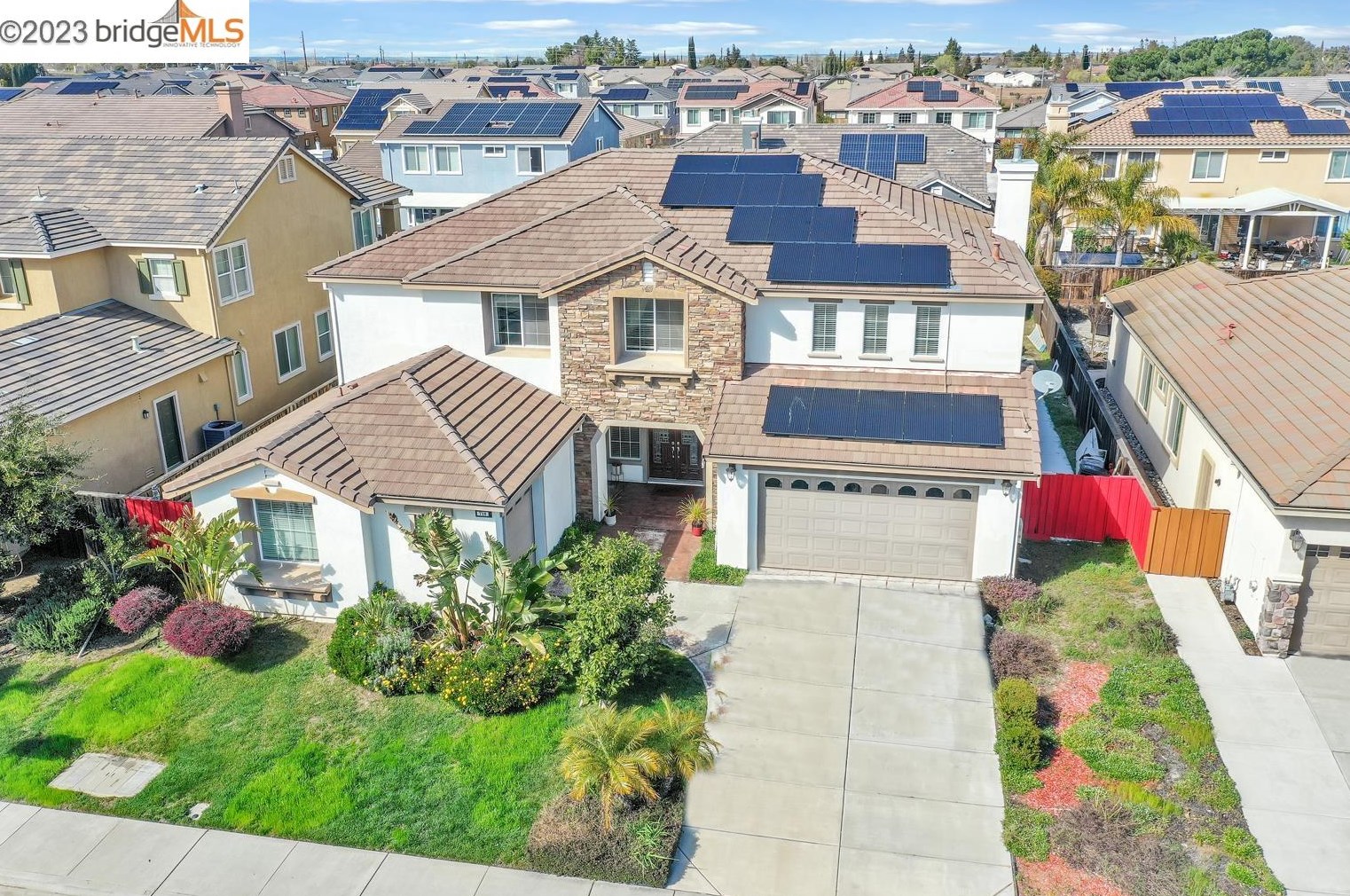 718 Solitude Dr, Oakley, CA 94561