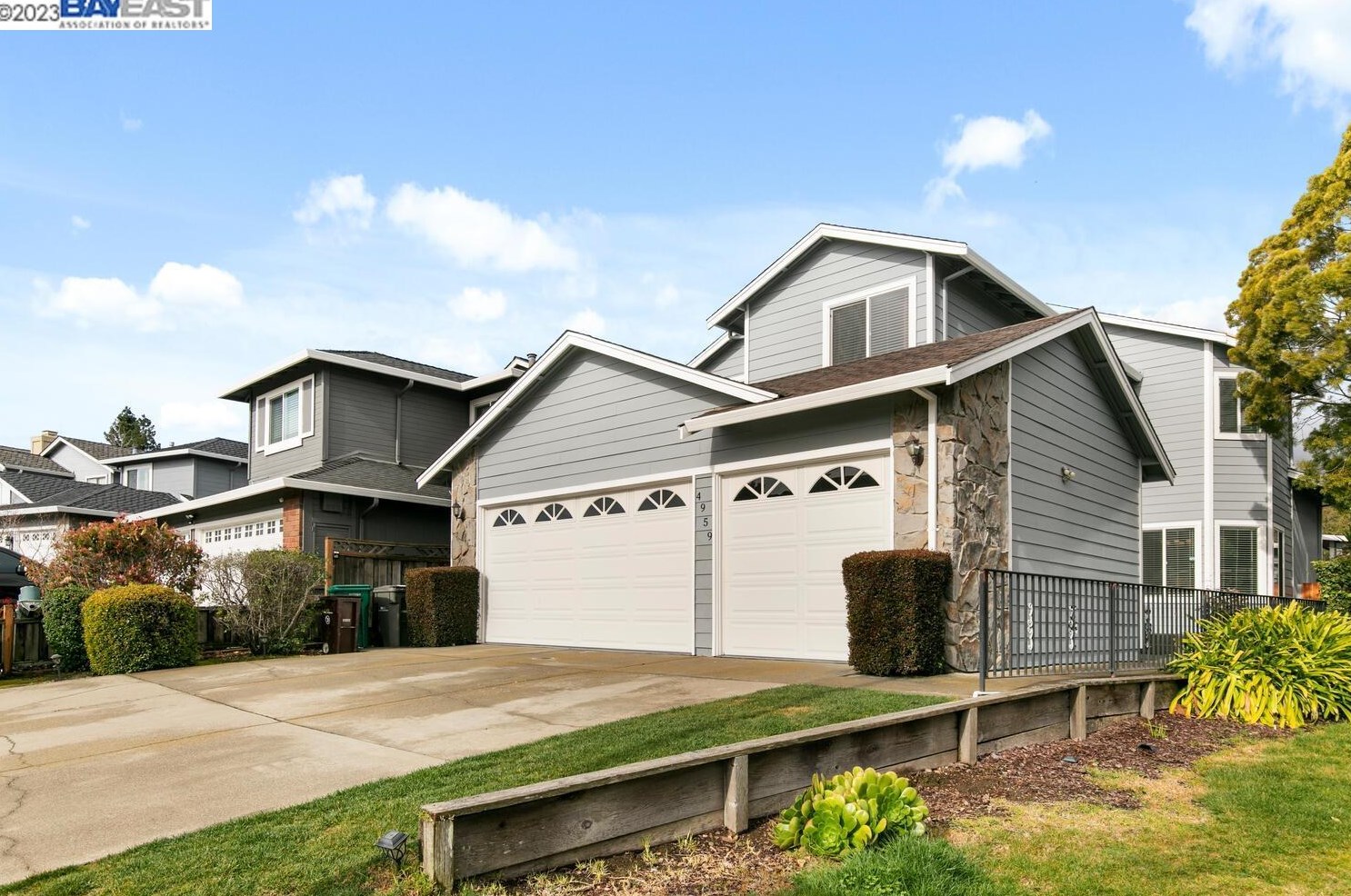 4959 Stoneridge Ct, Oakland, CA 94605-3872