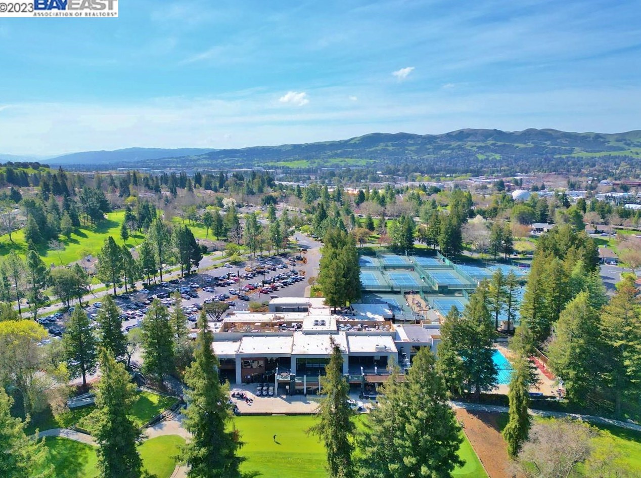 643 Silver Lake Dr, Danville, CA 94526