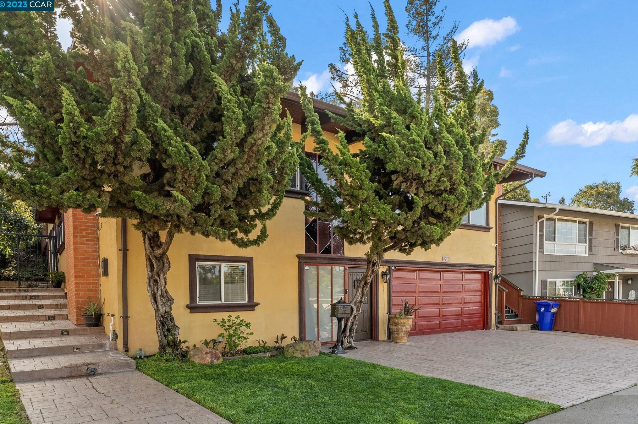 2650 Moyers Rd, Richmond, CA 94806-2725