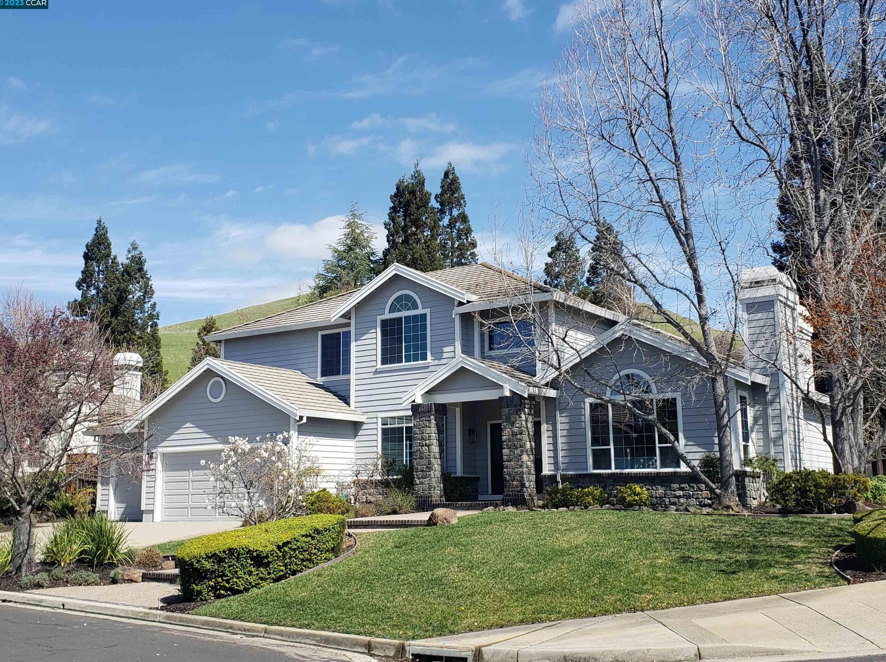 500 Woodfern Ct, Walnut Creek, CA 94598-4060