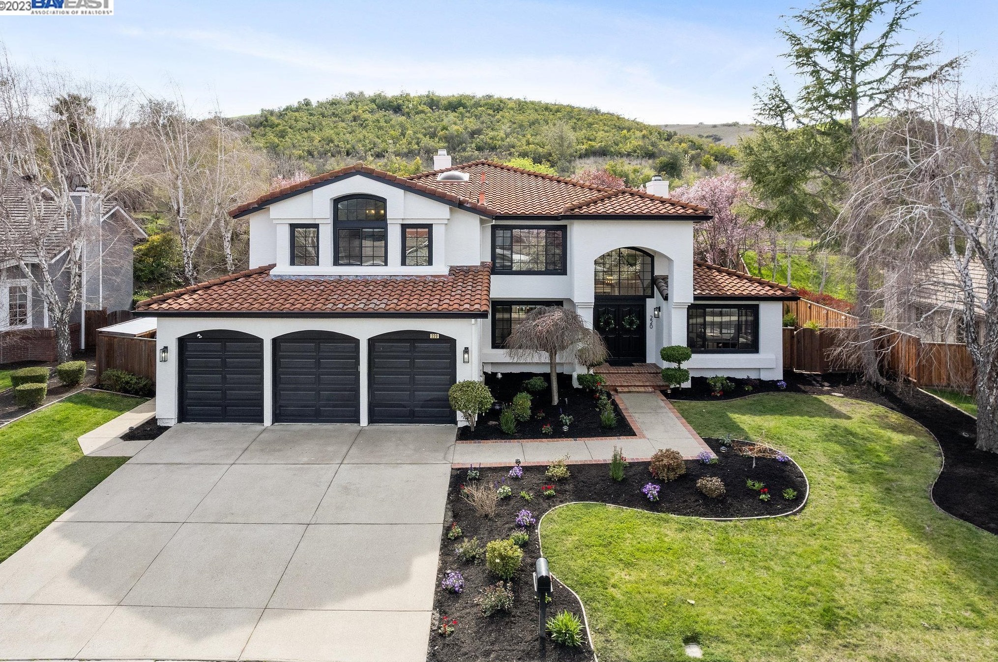 220 Crestridge Dr, Danville, CA 94506