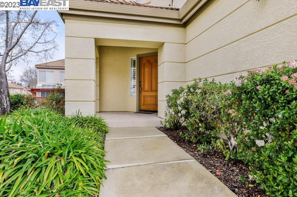 1077 Vista Pointe Cir, San Ramon, CA 94582