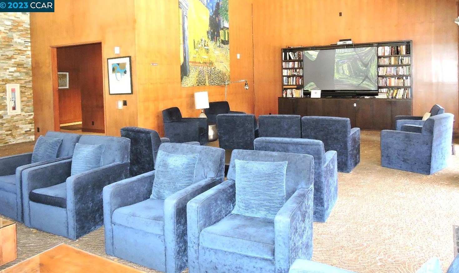 350 Civic Dr, Walnut Creek CA  94596-3668 exterior