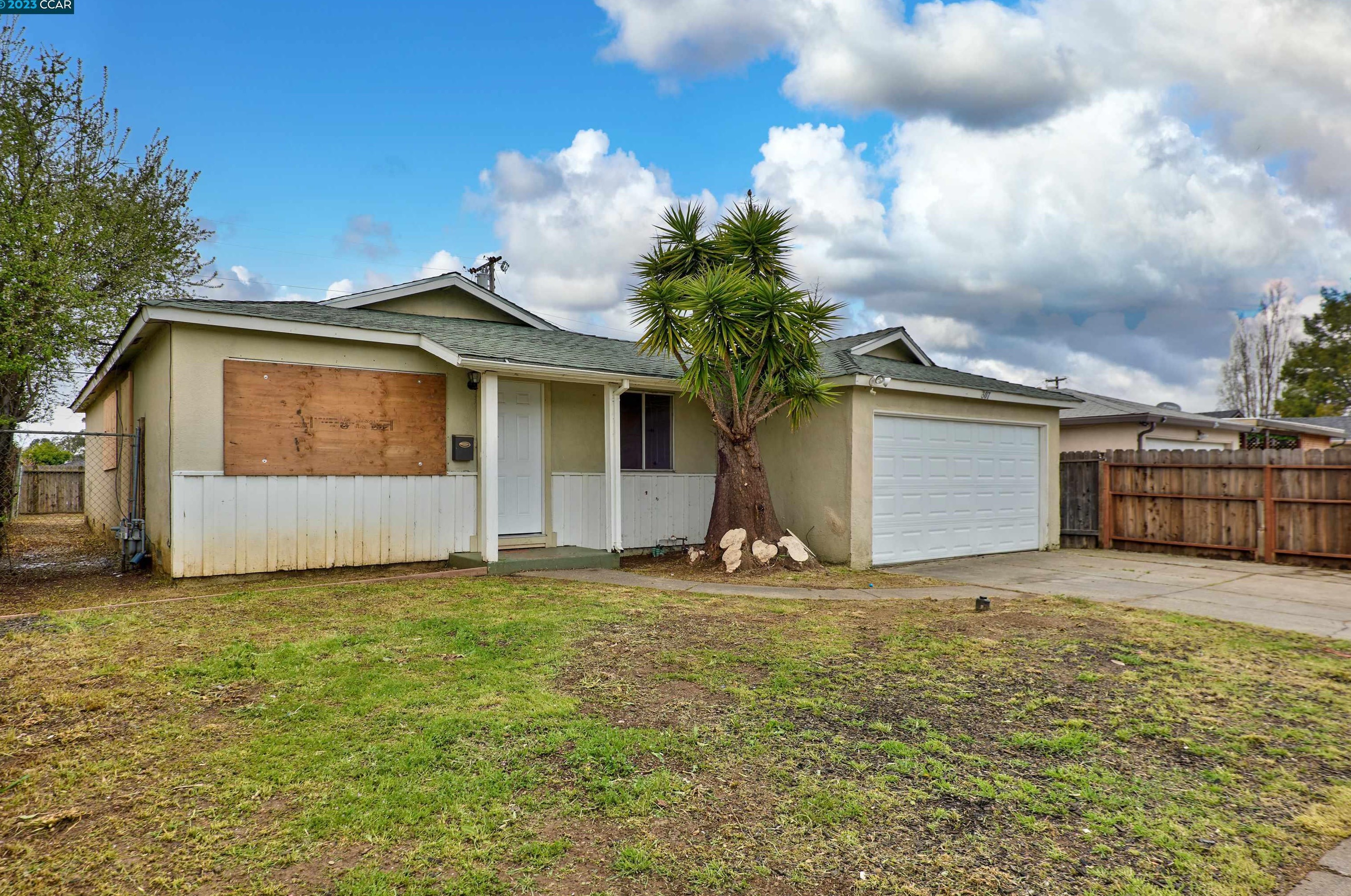 307 Amelia St, Vallejo, CA 94589-2086