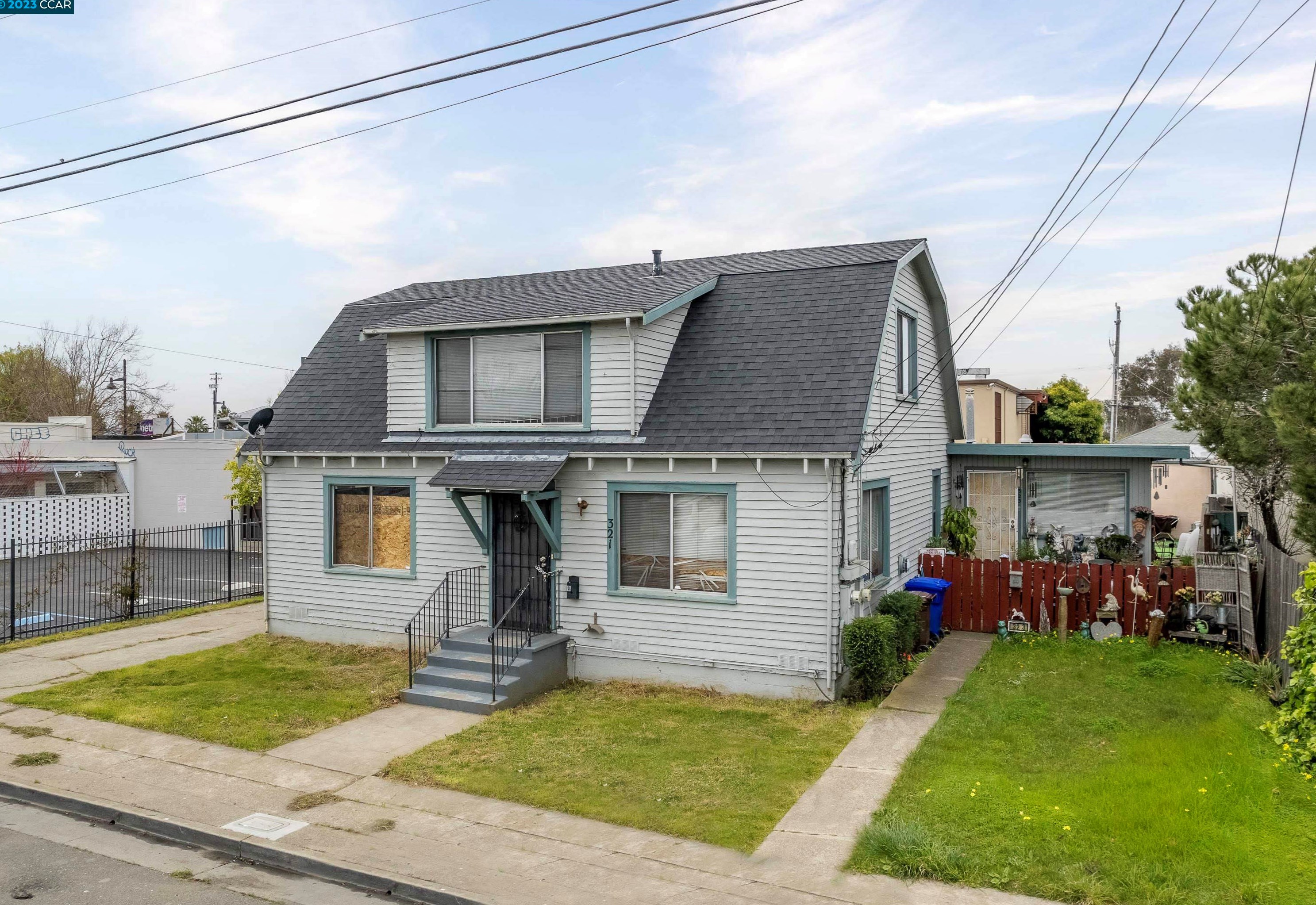 321 42nd St, Richmond, CA 94805-2322