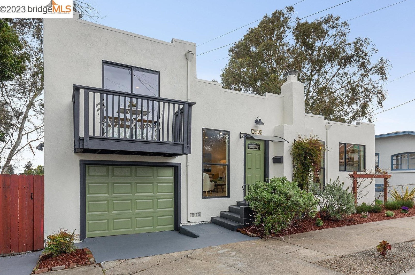 2141 Ransom Ave, Oakland, CA 94601-3707
