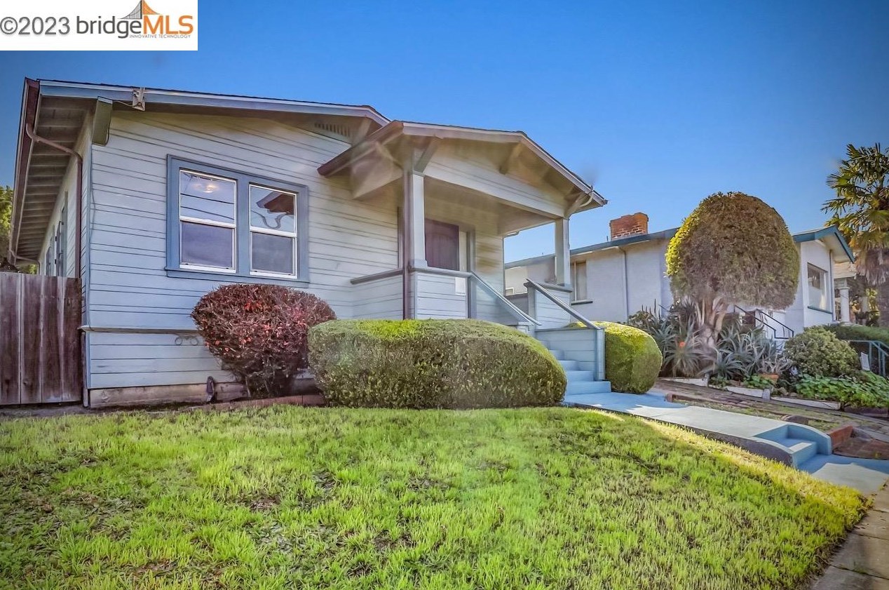 2815 Wallace St, Berkeley, CA 94702