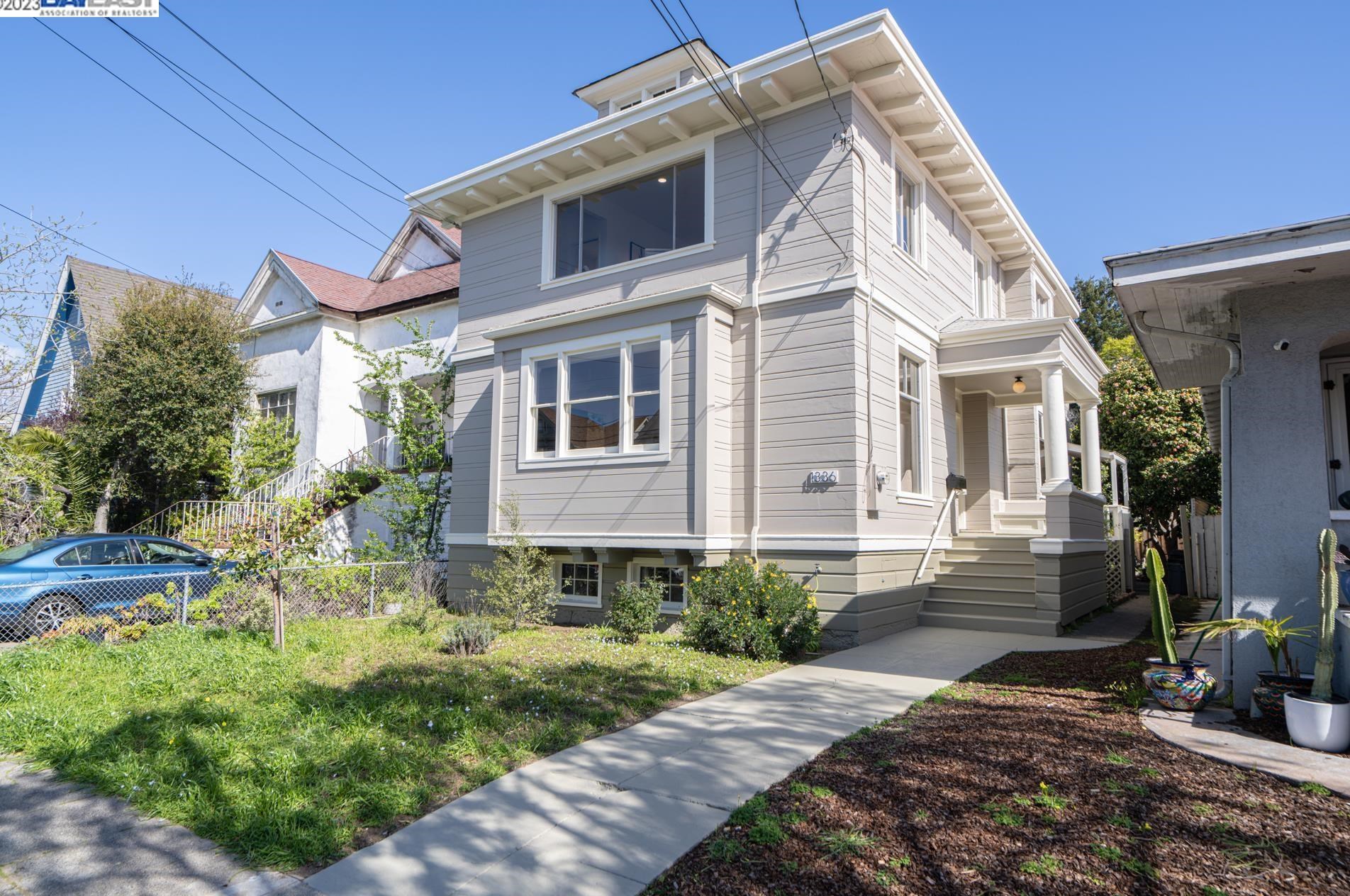 1336 Regent St, Alameda, CA 94501-4654