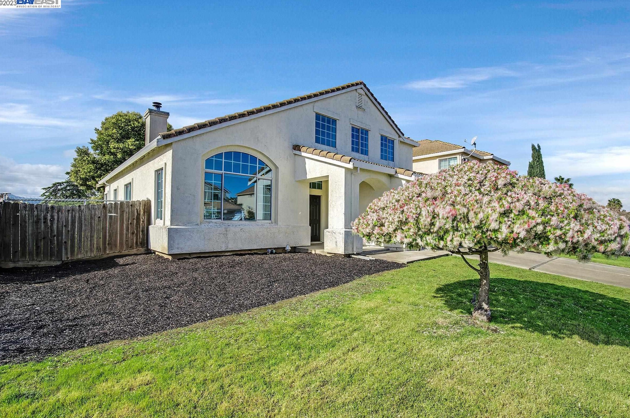 16 Cambria Ct, West Pittsburg, CA 94565