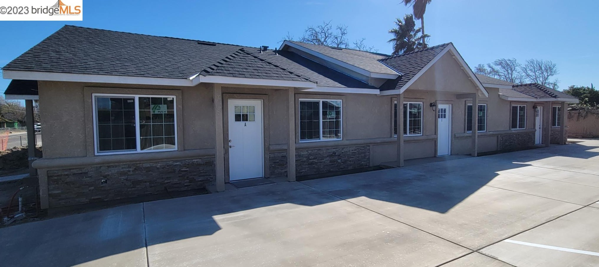 1920 8th St, Livingston, CA 95334